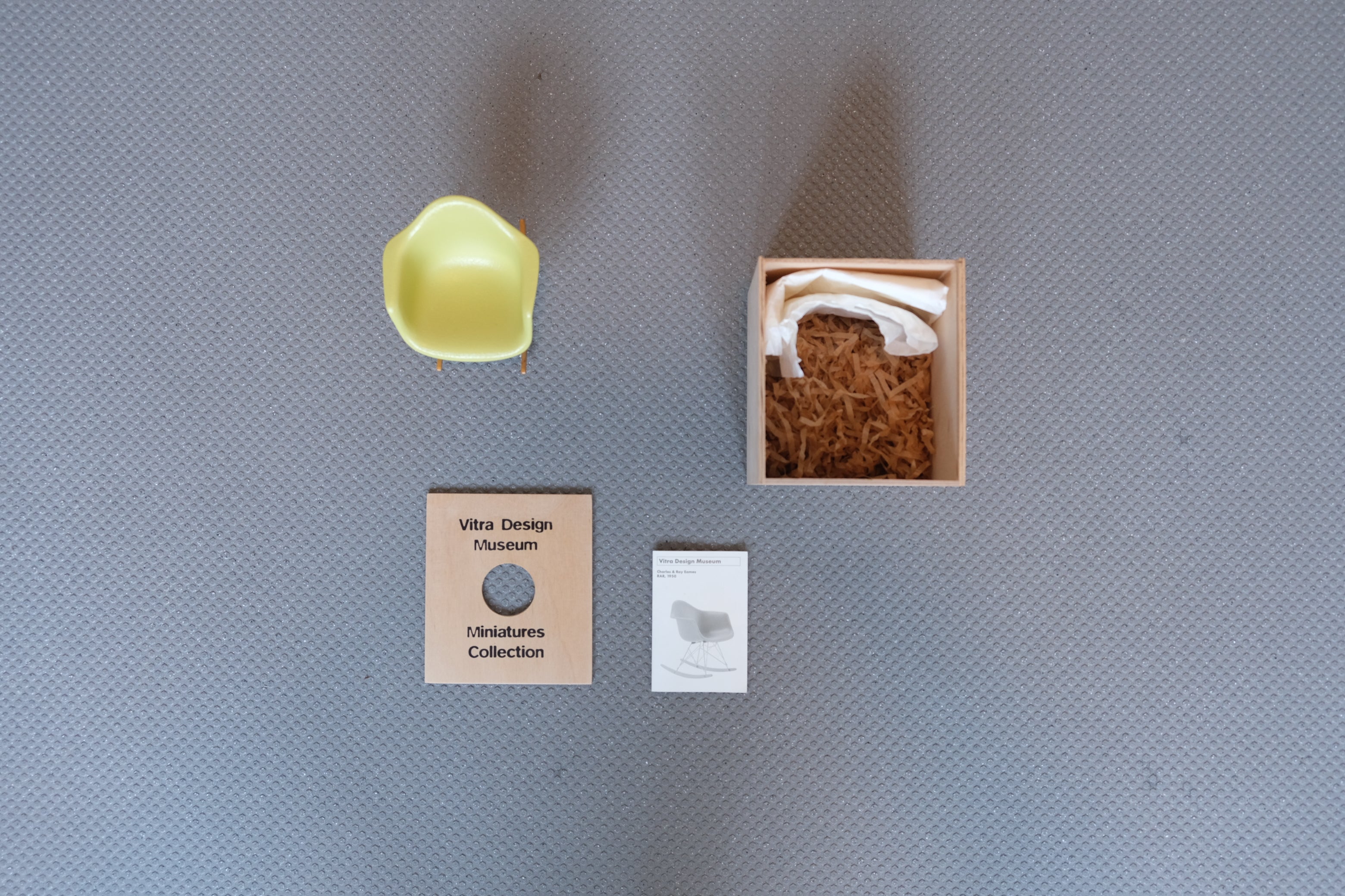 【1/6スケール】イームズ RAR ロッキングチェア ミニチュア|Vitra製|ライムグリーン