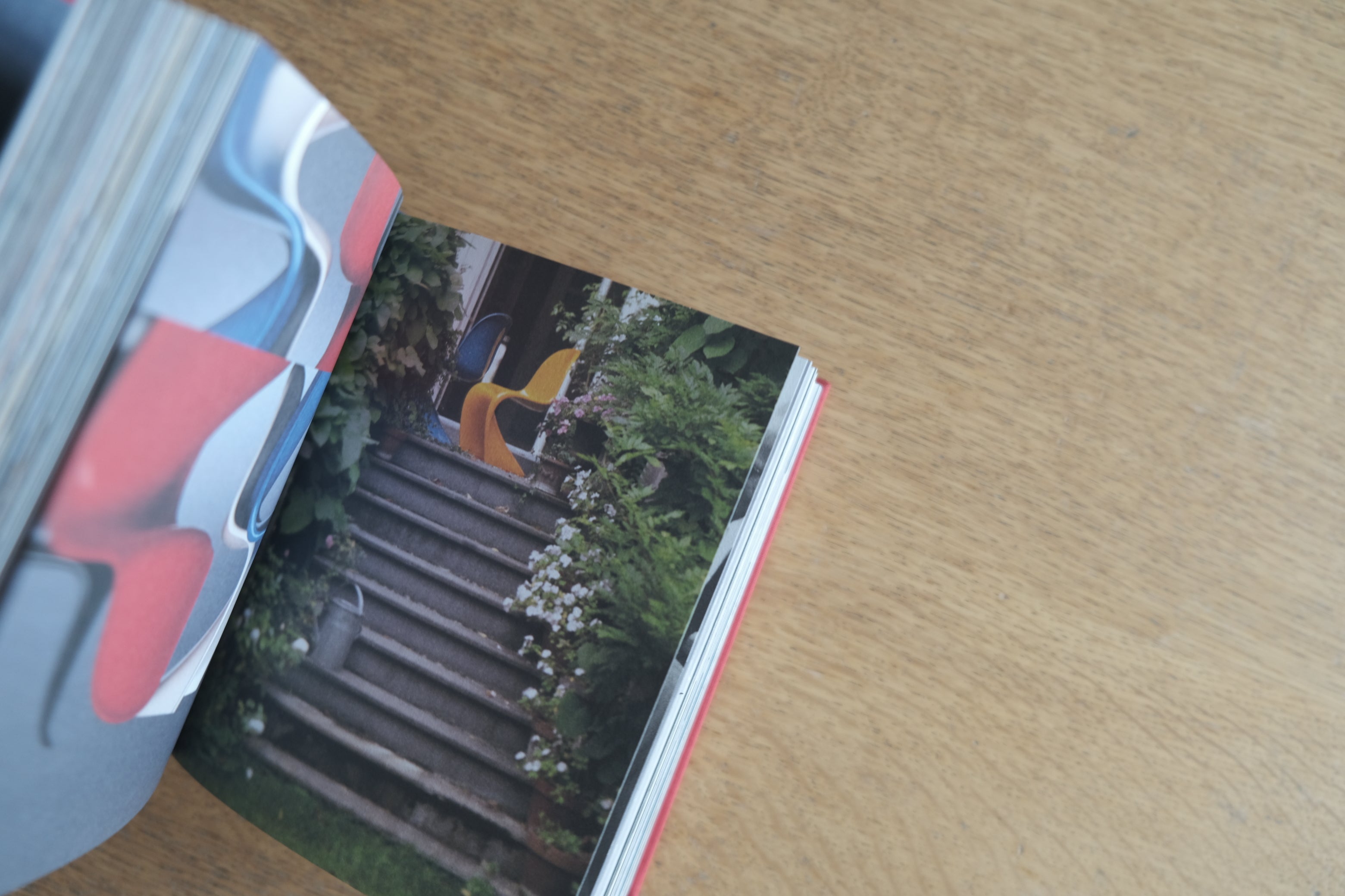 【洋書】CHAIRMAN|Rolf Fehlbaum × Tibor Kalman|ヴィトラの思想と椅子の物語
