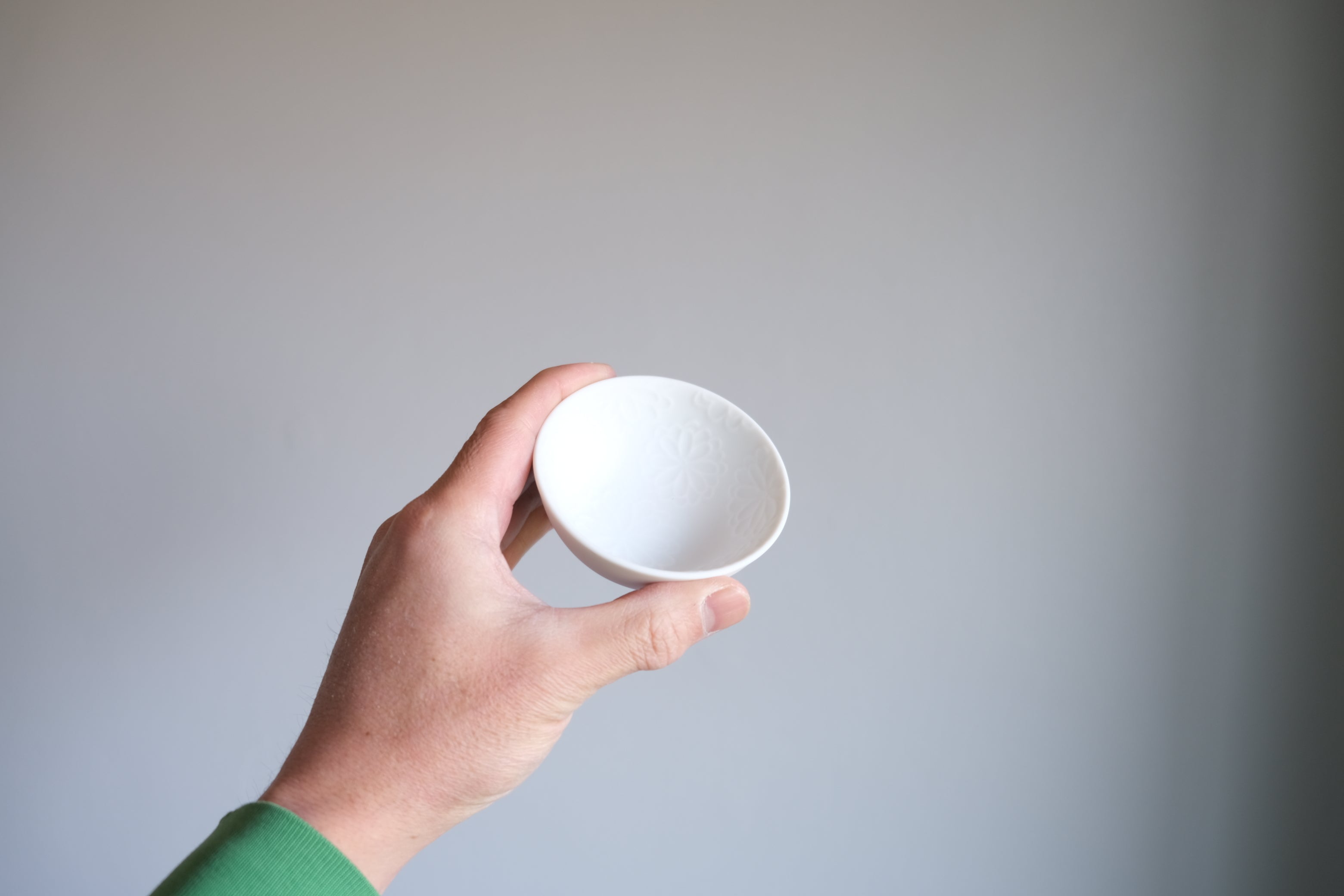 静けさを手に取る|妹島和世 カップ&ソーサー “Pyonko”