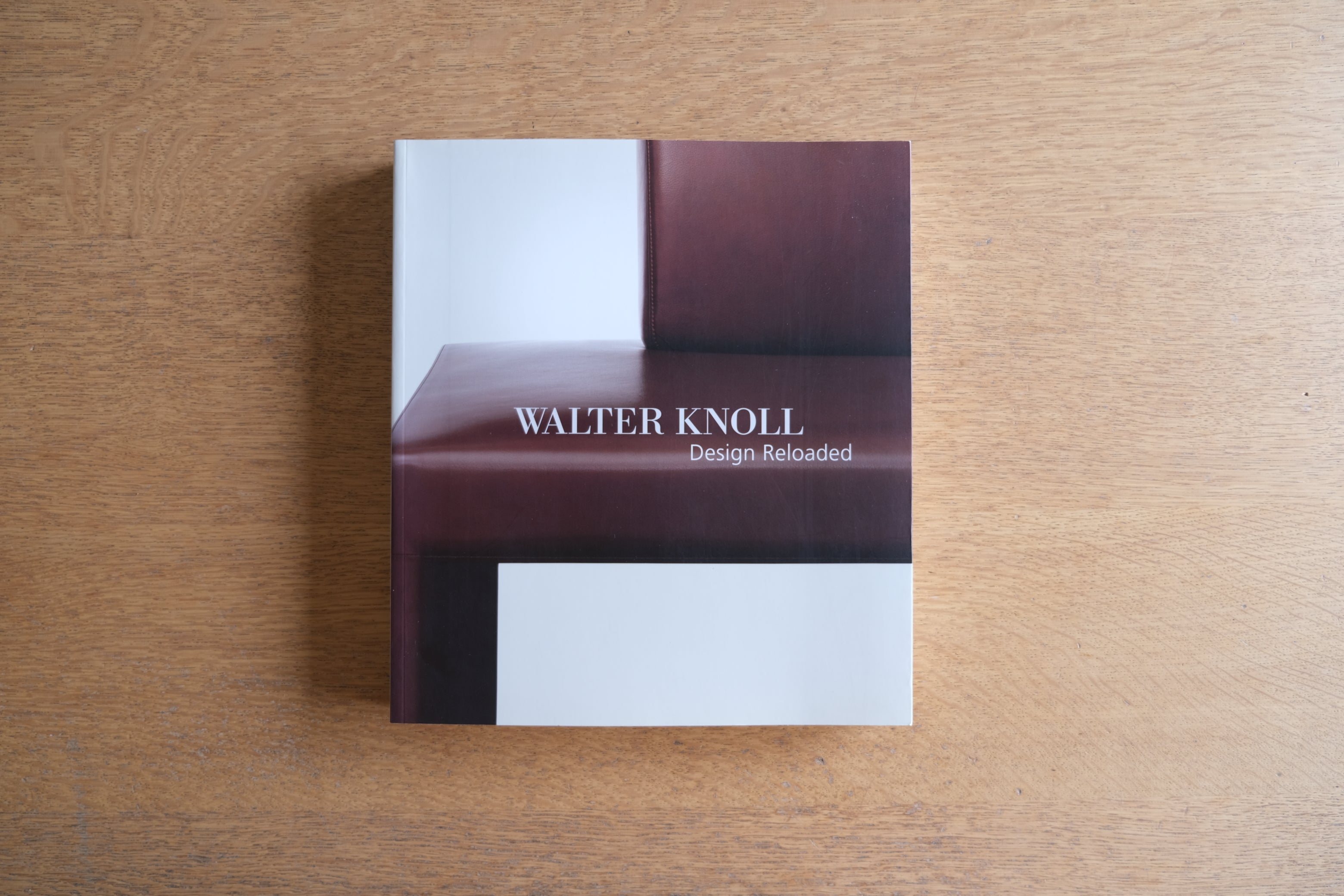 洋書］WALTER KNOLL Design Reloaded ウォルター・ノル – Helvetica