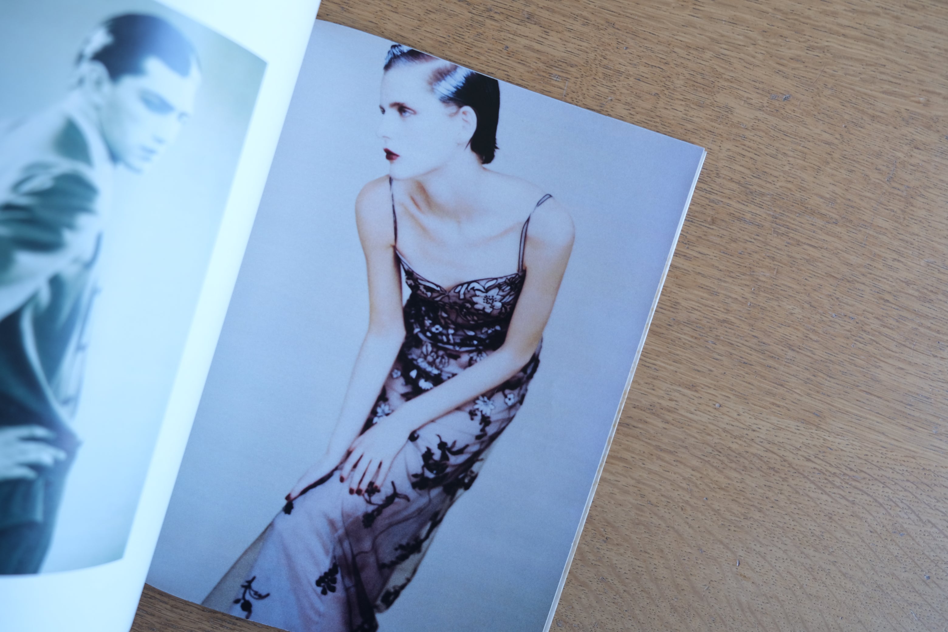 GIORGIO ARMANI 1997年春夏コレクションカタログ|Peter Lindbergh / Paolo Roversi 撮影|ソフトカバー|日英表記