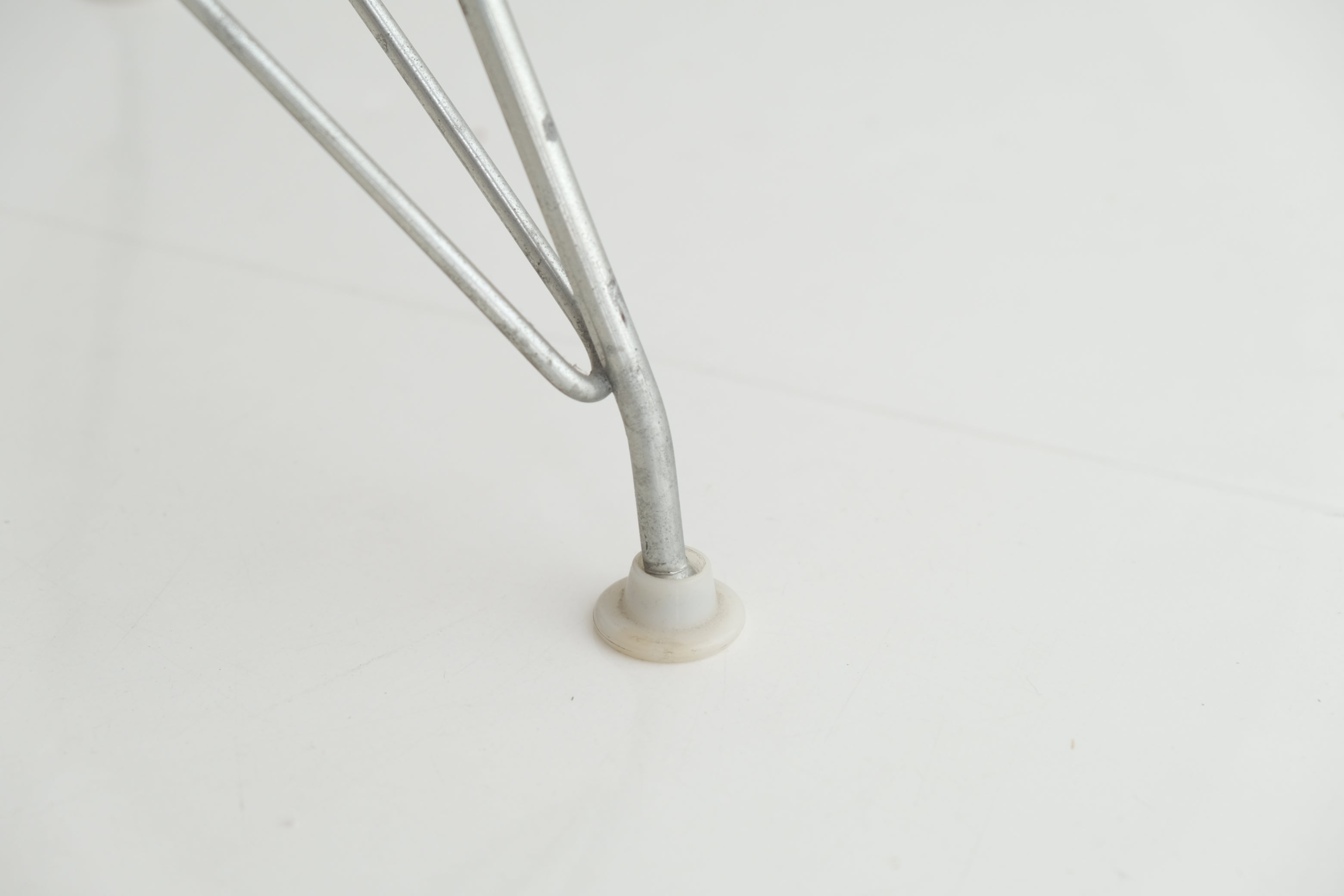EAMES SIDE SHELL CHAIR(エッフェルベース)|イームズ サイドシェルチェア No.1〈ファイバーグラス〉