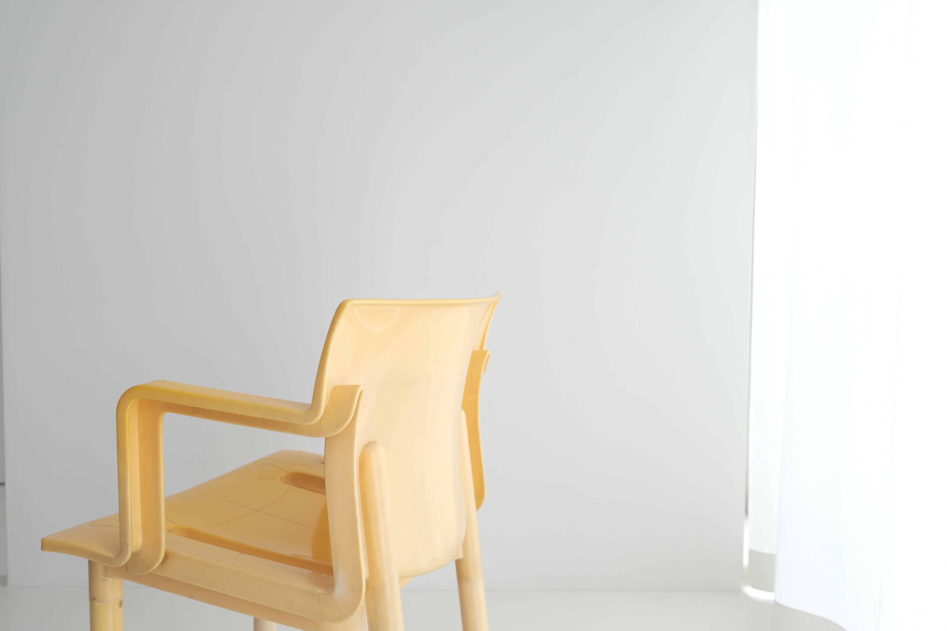 KARTELL 4870 CHAIR WITH ARMRESTS(中古/イエロー)|アンナ・カステッリ・フェリエーリ