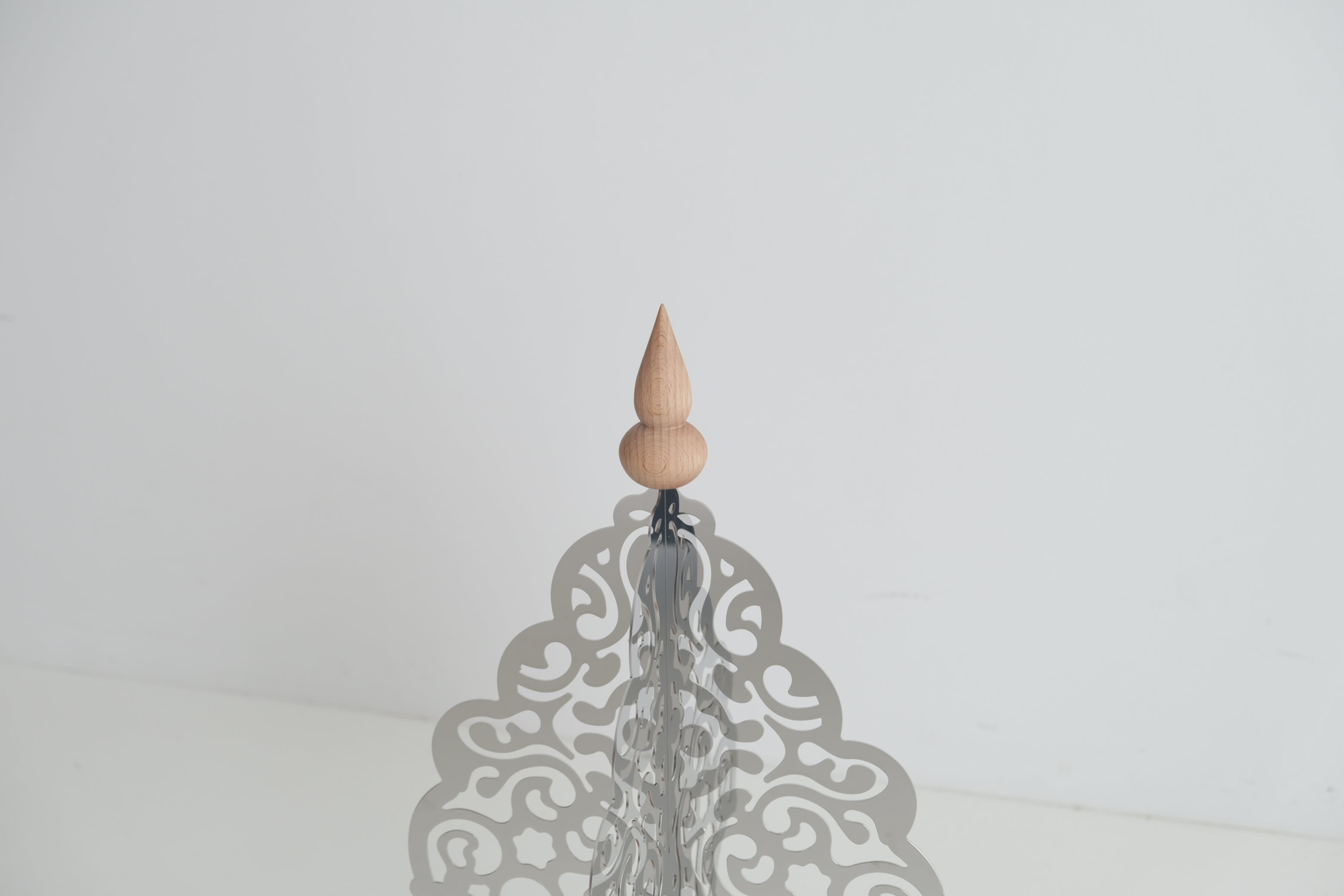 ALESSI “Dressed” Centerpiece|アレッシィ ドレスト センターピース(カットワーク)