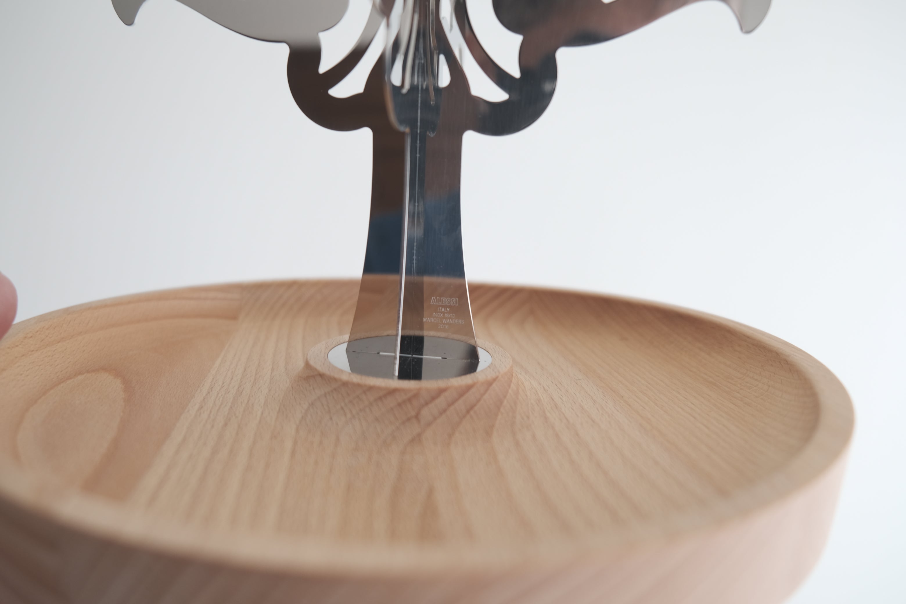 ALESSI “Dressed” Centerpiece|アレッシィ ドレスト センターピース(カットワーク)