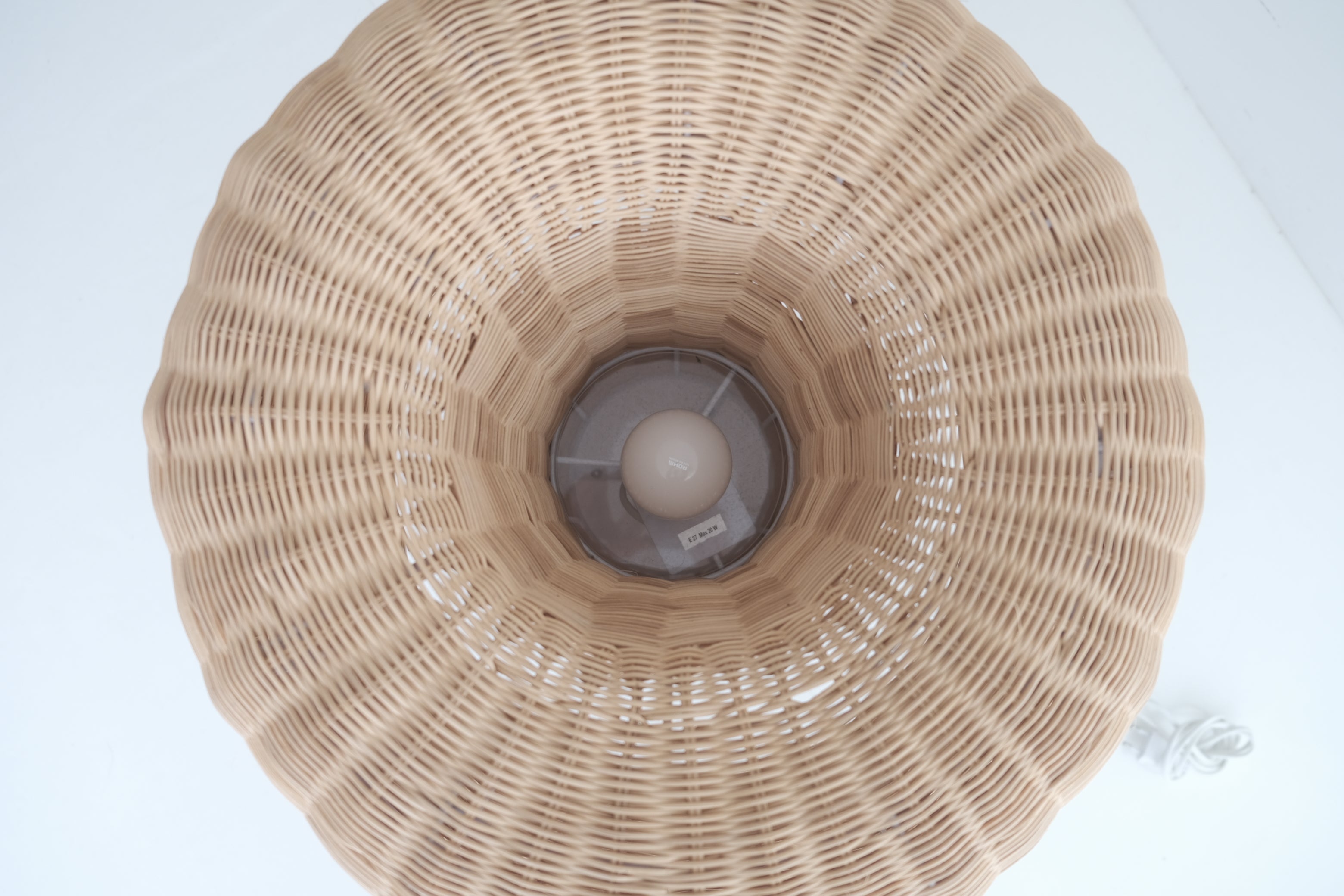 Amanita FC23 ラタンフロアランプ|カンパーナ兄弟 × Alessi