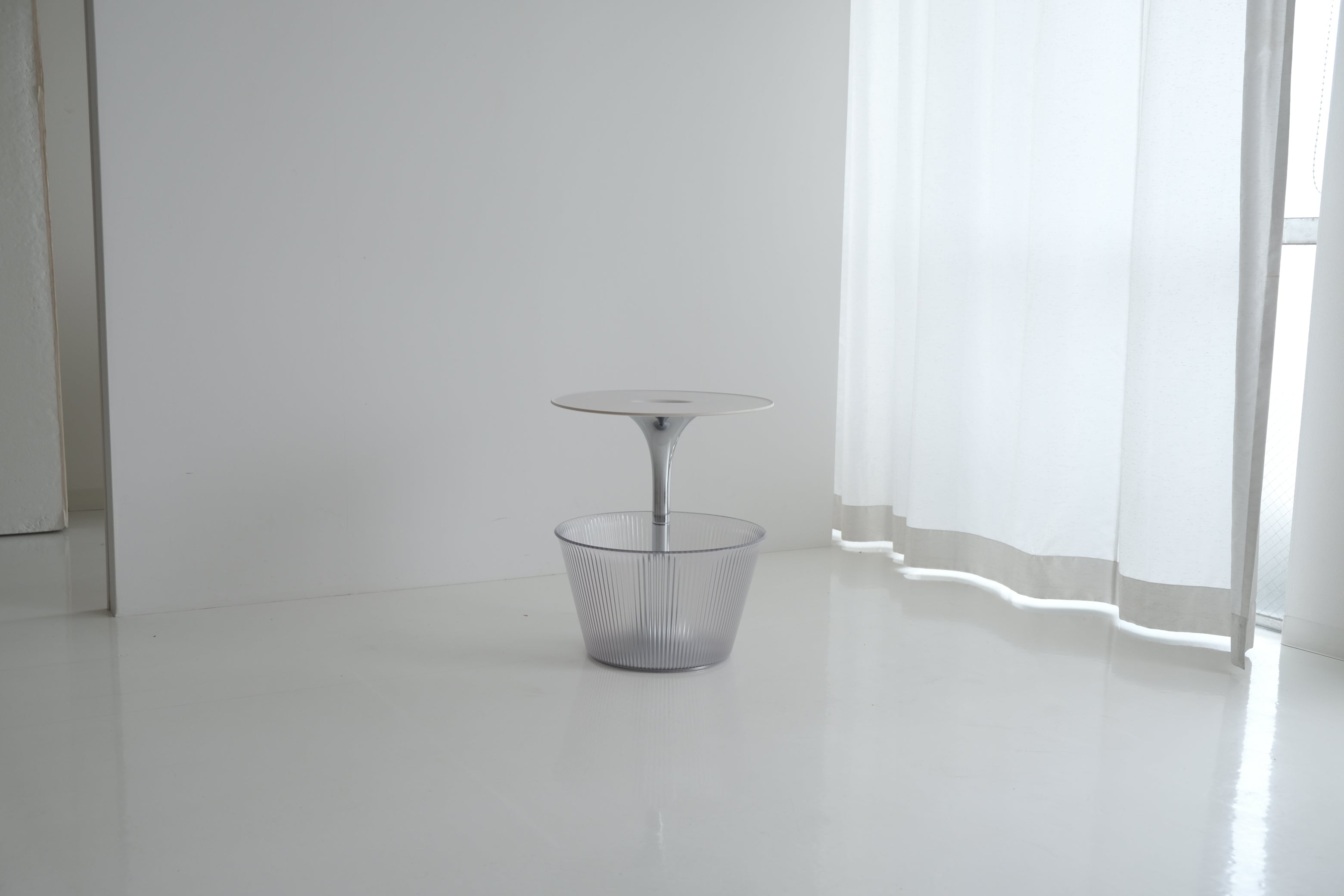 PICK-UP|ヤコブ・ワグナー × ALESSI|サイドテーブル&マガジンラック