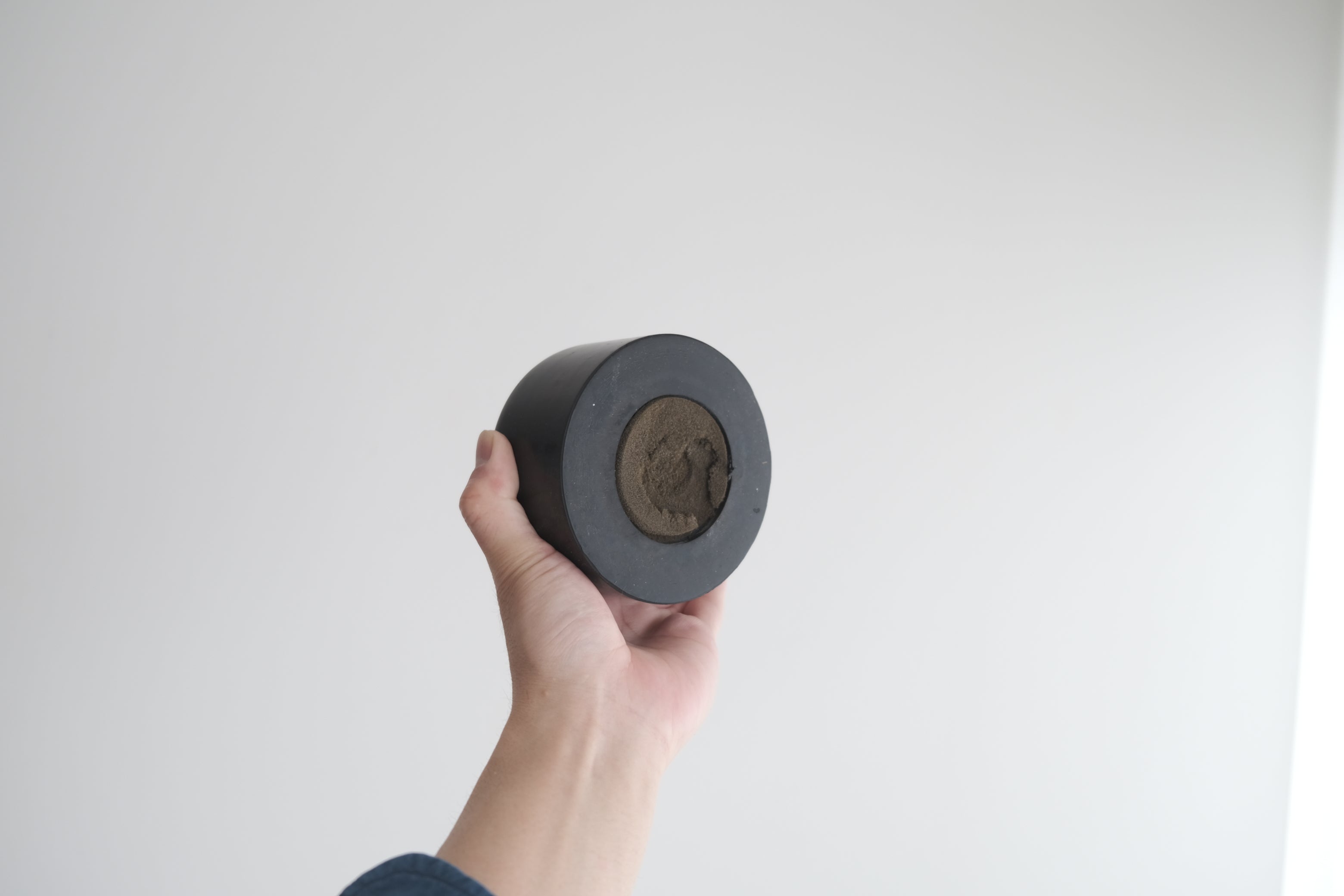 FLOS Parentesi|静止と緊張が交差する、建築的照明の名作【未使用・箱あり】