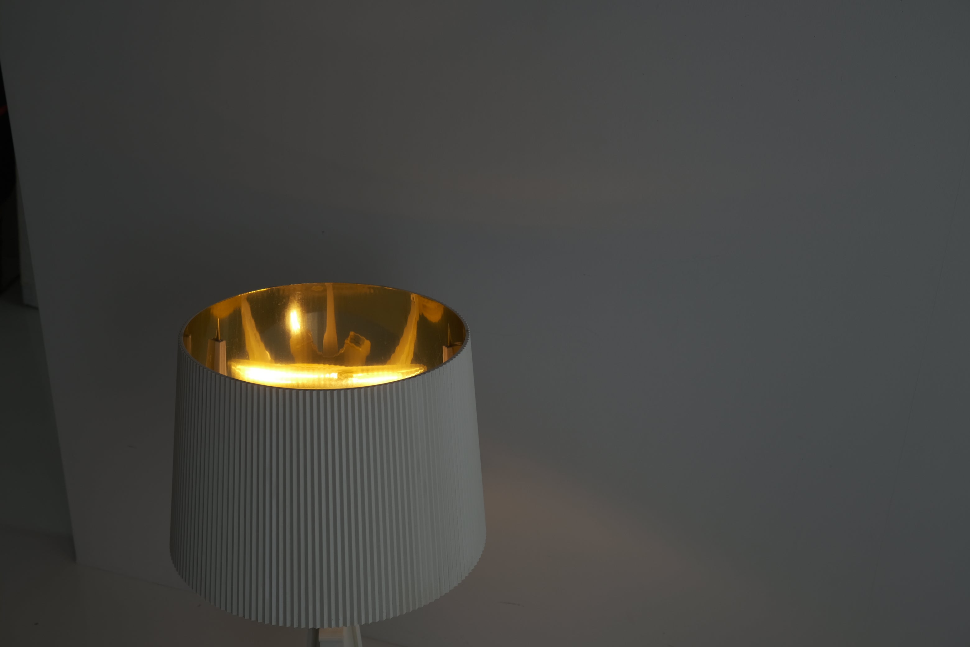 BOURGIE TABLE LAMP|Kartell × Ferruccio Laviani テーブルランプ(ホワイト)