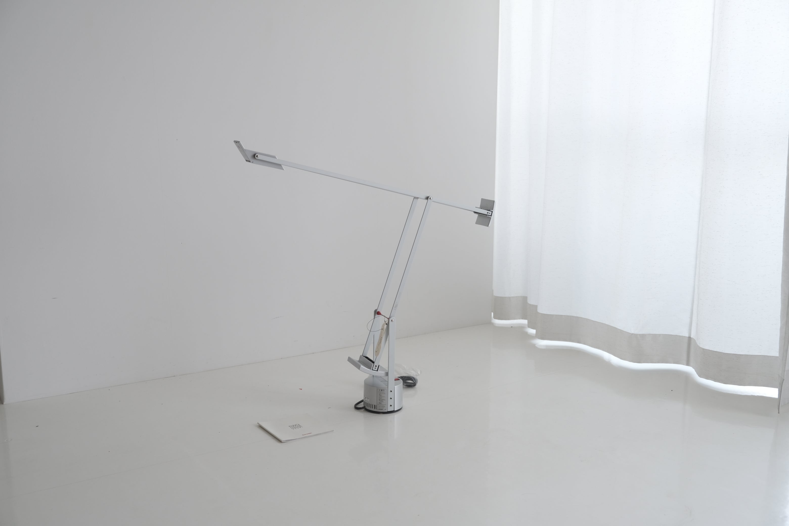 TIZIO / ティチオ – 1998年記念モデル|Richard Sapper × Artemide S2439S