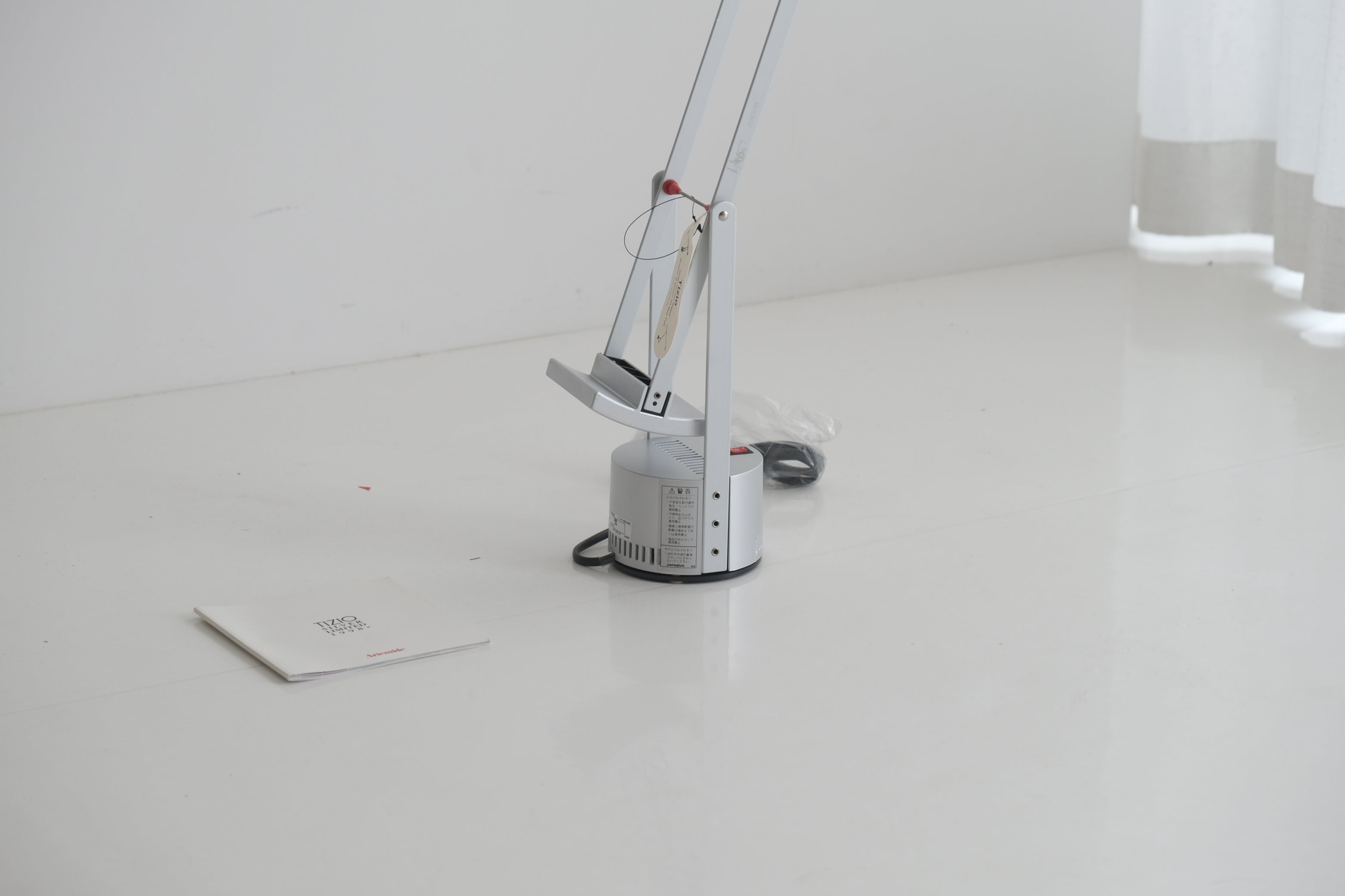 TIZIO / ティチオ – 1998年記念モデル|Richard Sapper × Artemide S2439S