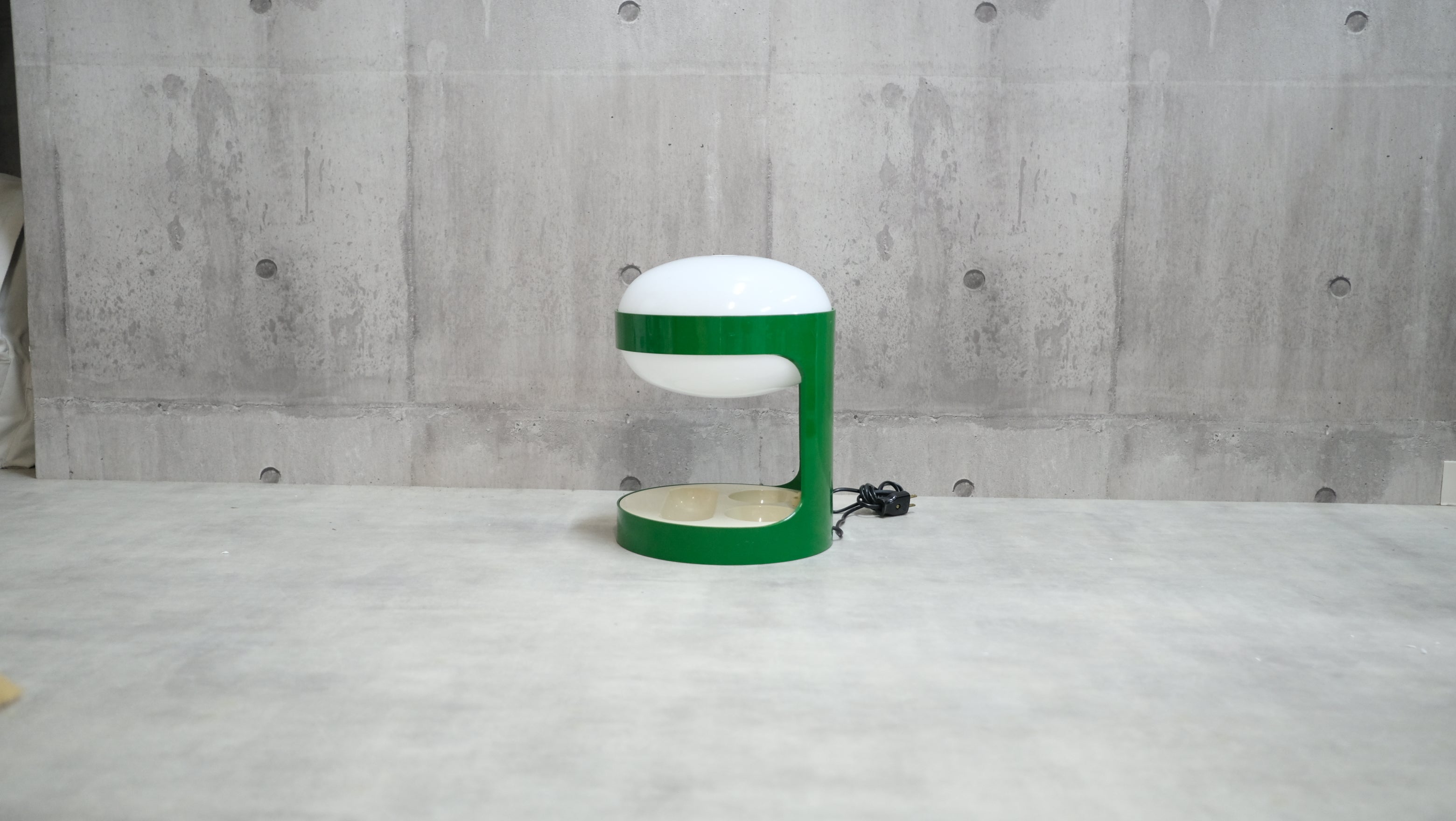 Kartell カルテル 照明 Joe Colombo ジョエ・コロンボ KD-29 緑 テーブルランプ