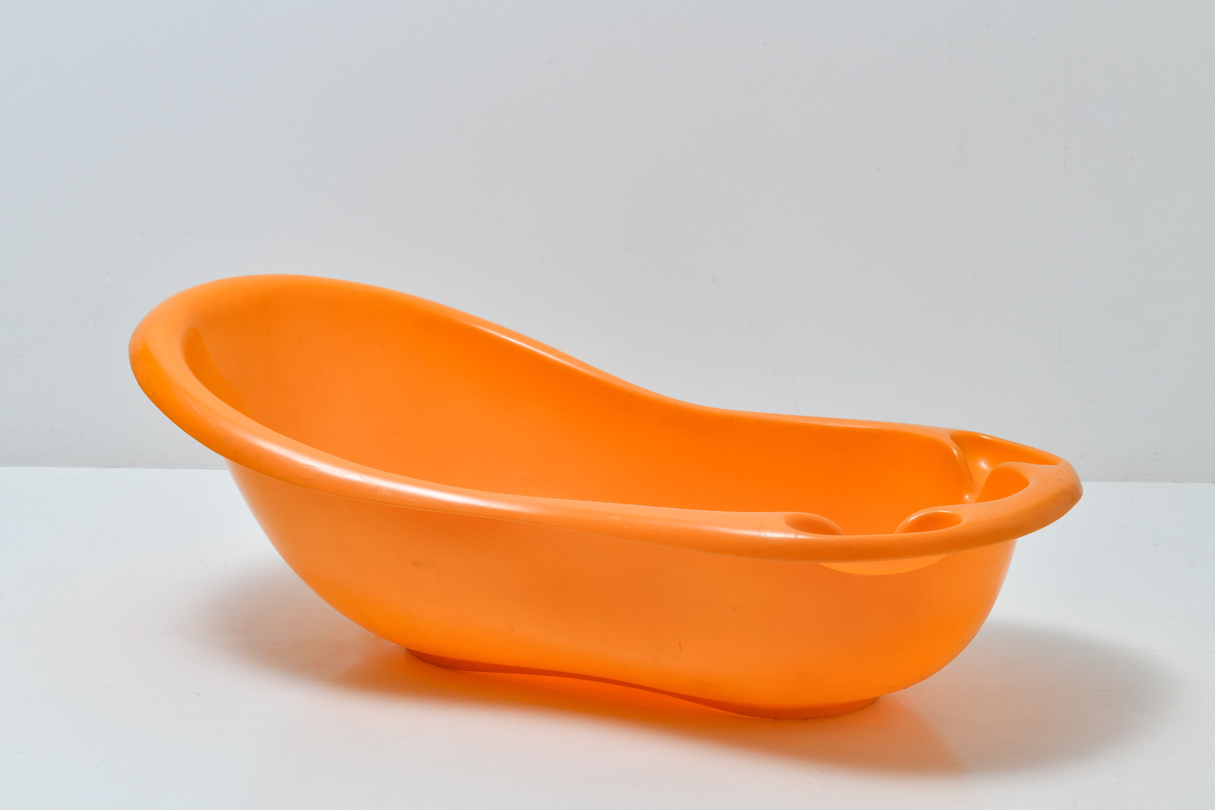 【希少・美品】ルイジ・コラーニ SULO ベビーバス|有機的フォルムが美しいヴィンテージデザイン