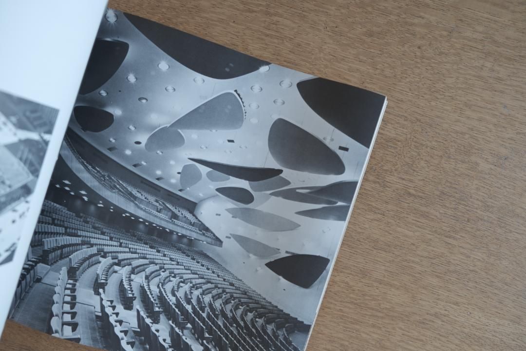 Alexander Calder『CALDER’S UNIVERSE』|アレクサンダー・カルダー 作品集(1989 / 洋書 / 図版457点)