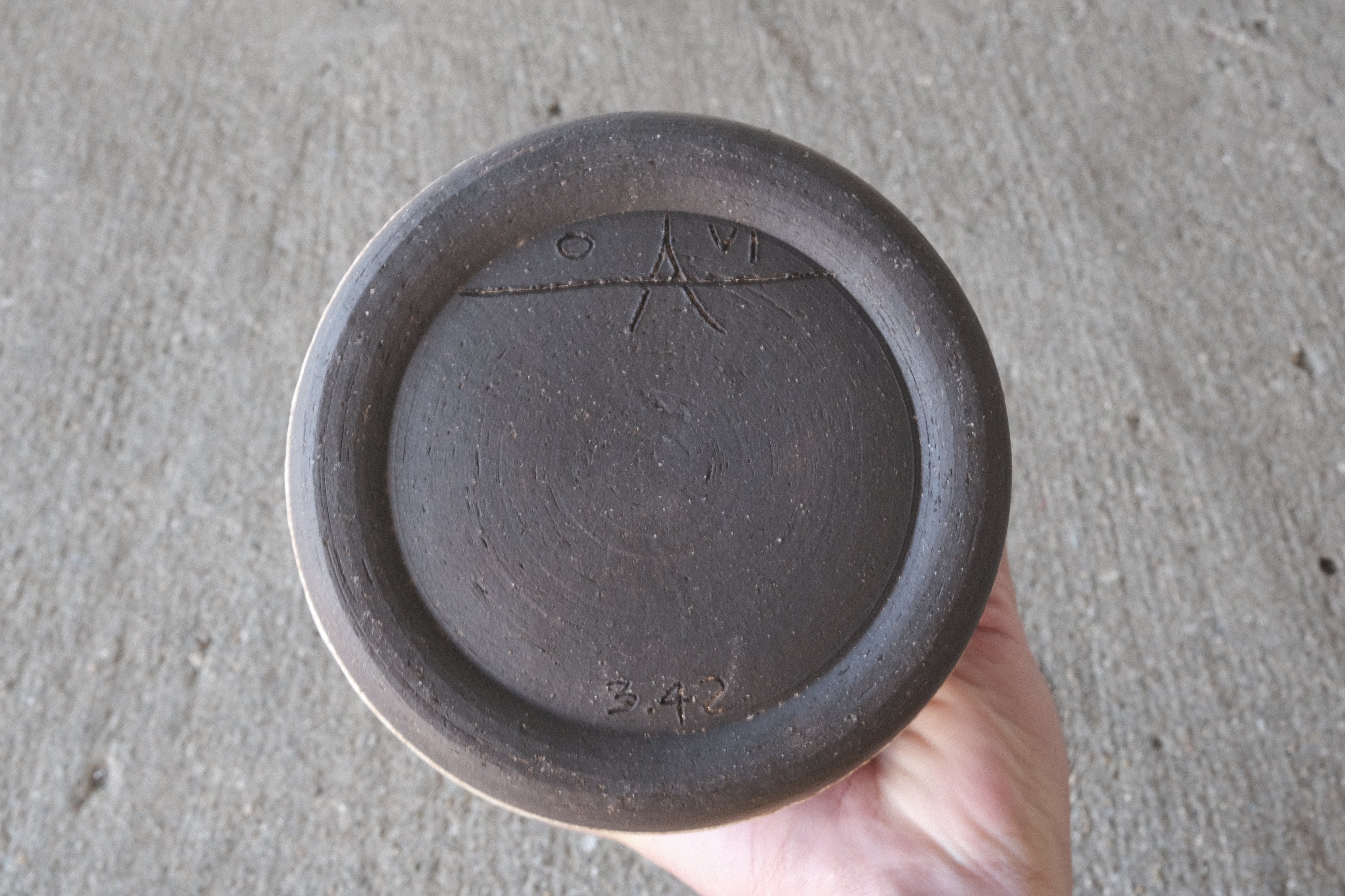 レア【初期作品】アダム・シルヴァーマン 陶芸作品「Untitled」|美意識が結晶化した一点物のアートピース