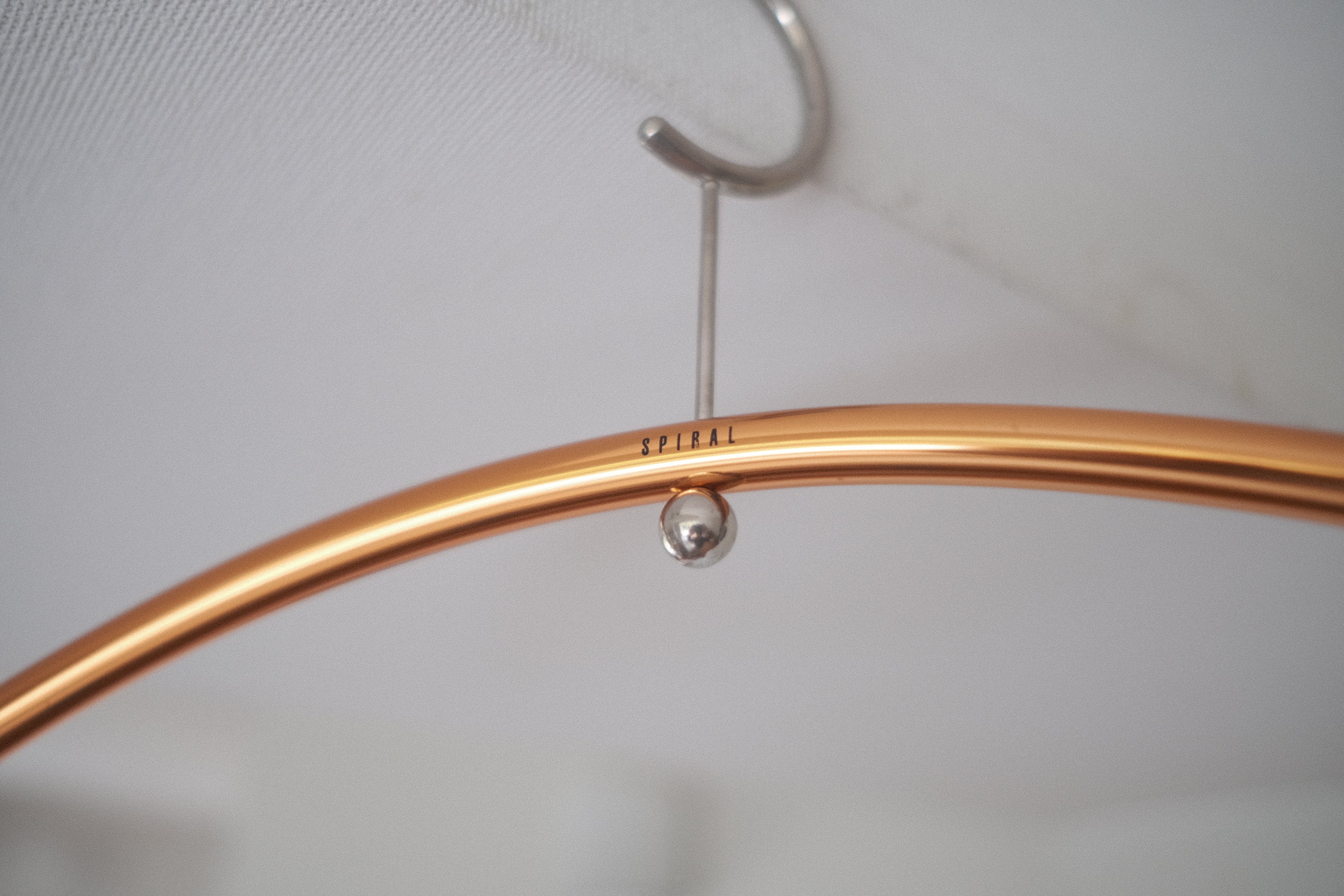 倉俣史朗 ALUMINIO B ハンガー|1990年代 Spiral製|アルマイト塗装・廃盤プロダクト