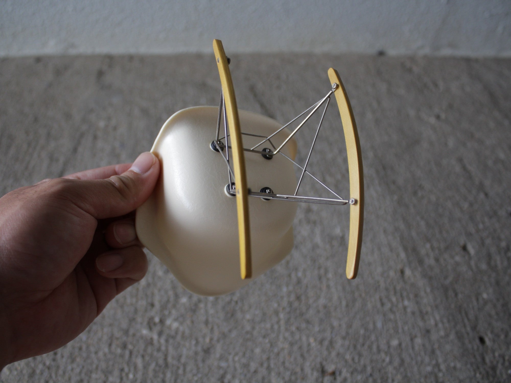 Charles & Ray Eames RAR ミニチュアチェア|Vitra製|1/6スケール|イームズ ロッキングチェア ヴィトラ社 正規品