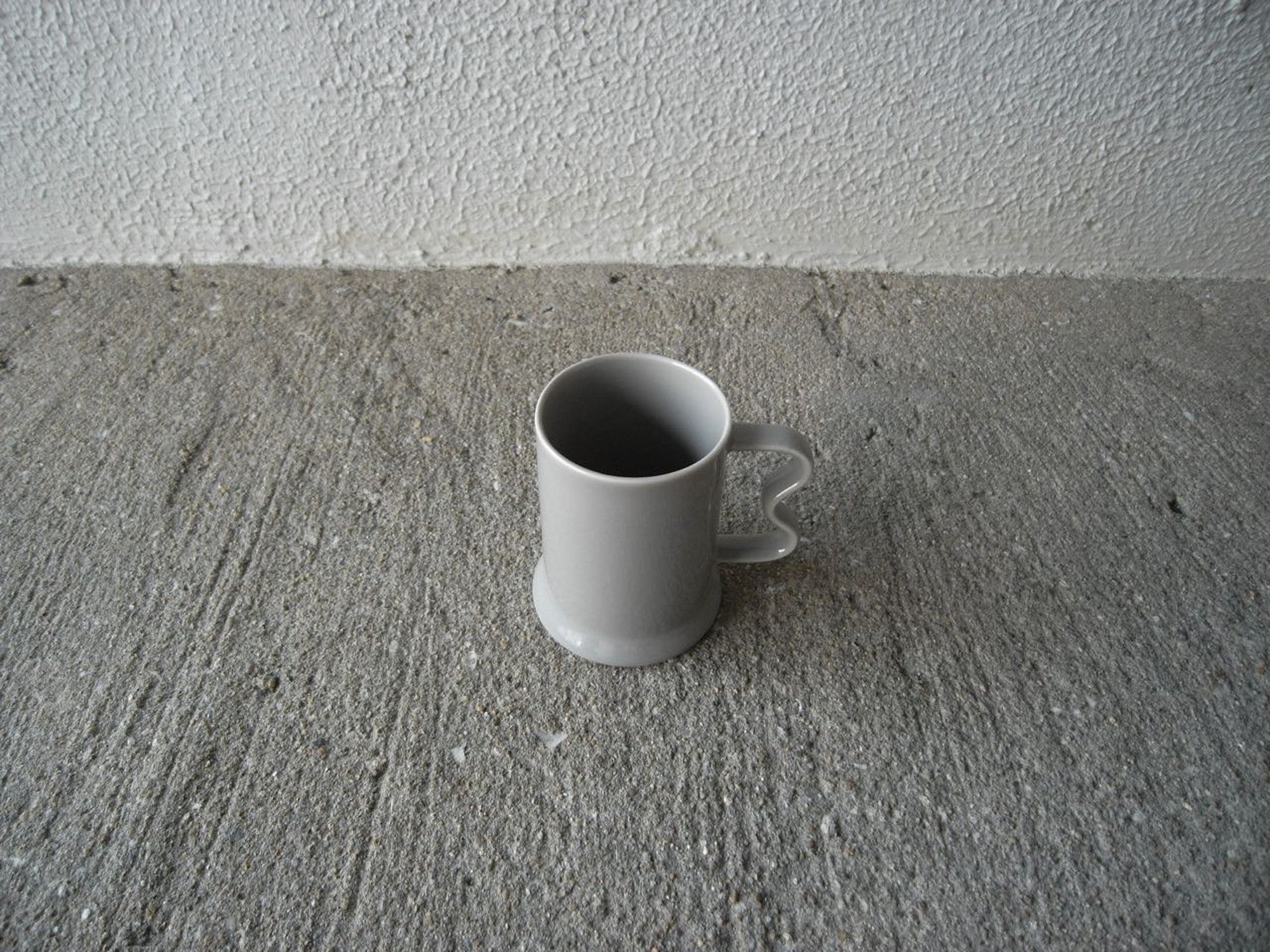 梅田正徳|MUTSUGORO コーヒーカップ グレー 1984年|山加商店 デッドストック