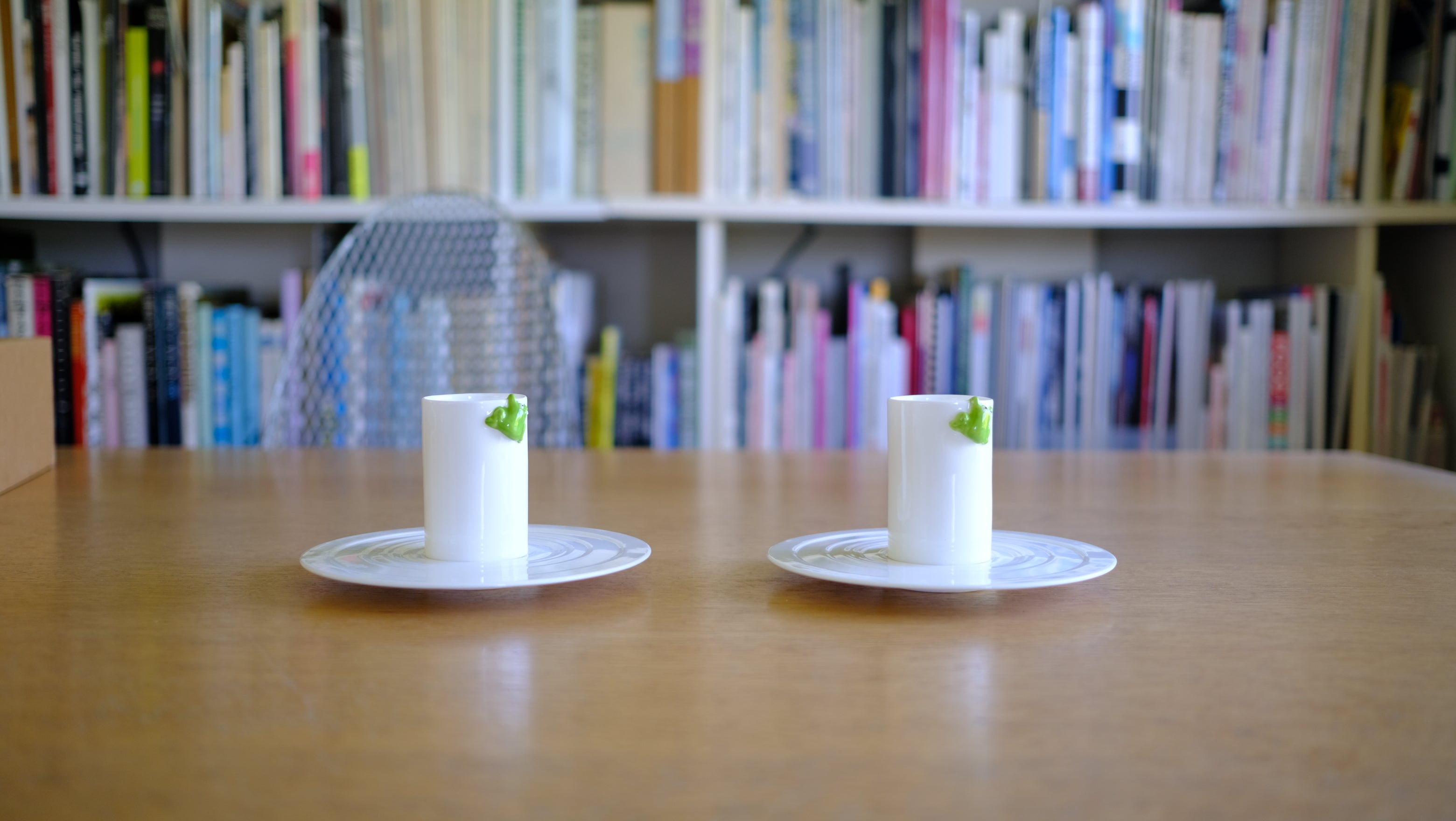 【箱サイン付き・廃盤品】伊東豊雄 × ALESSI「Kaeru」デミタスカップ&ソーサー 2客セット|Toyo Ito OFFICINA ALESSI