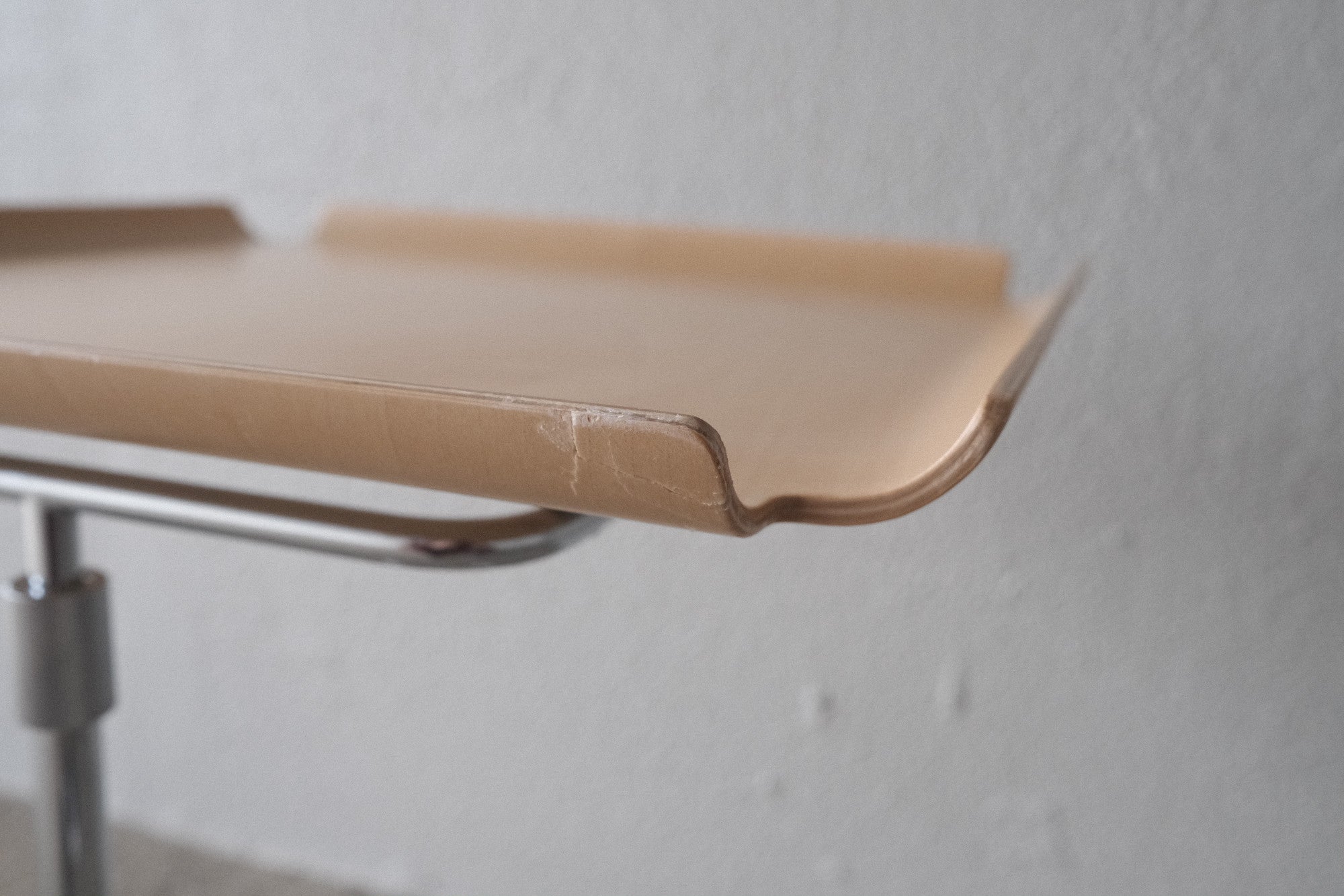 ジョージ・ネルソン トレーテーブル|Herman Miller|ナチュラル色・昇降式・2012年製