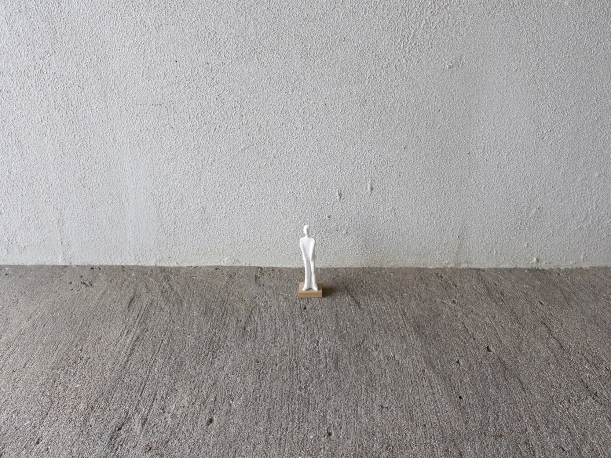 Guido De Zan|人物像シリーズ 静謐をまとう陶彫アート/ミラノ生まれの美しい佇まい