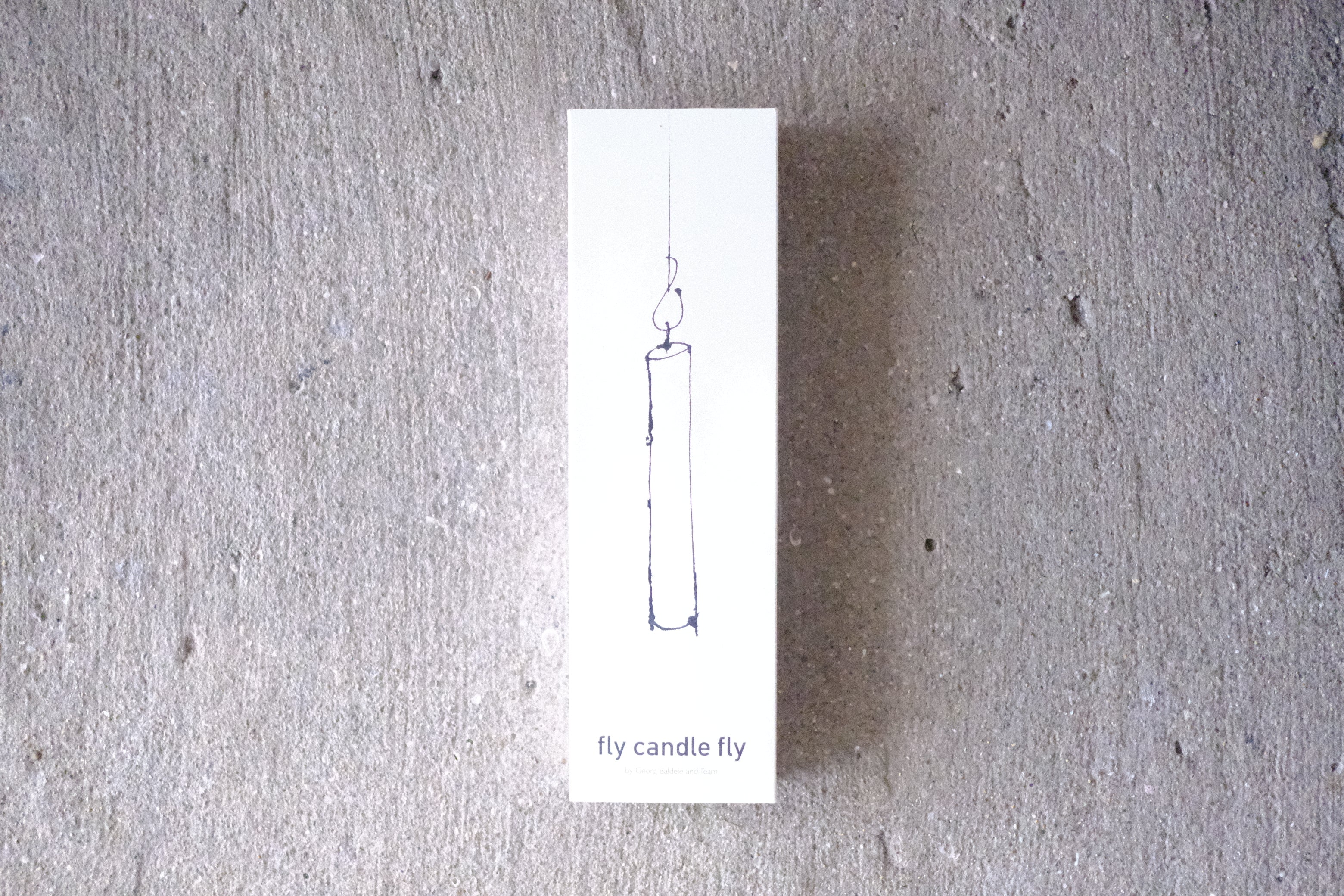 光に触れる、命にふれる|インゴ・マウラー「Fly Candle Fly!」ペンダントランプ | 新品 | Studio NOI