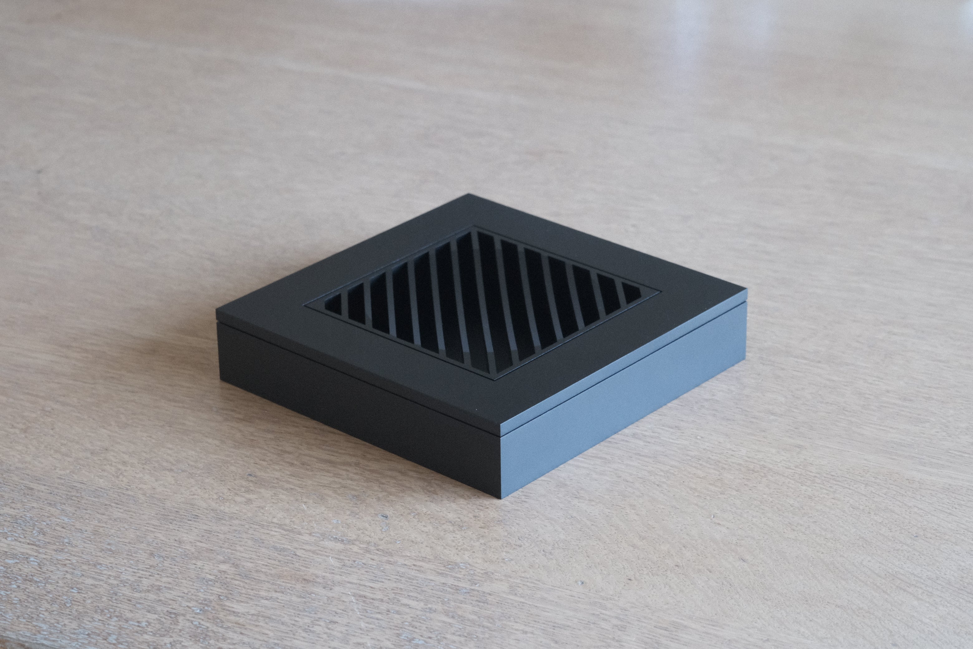 【新品・現行品】倉俣史朗 スパイラル灰皿 Spiral Ashtray|Shiro Kuramata デザイン 1981年