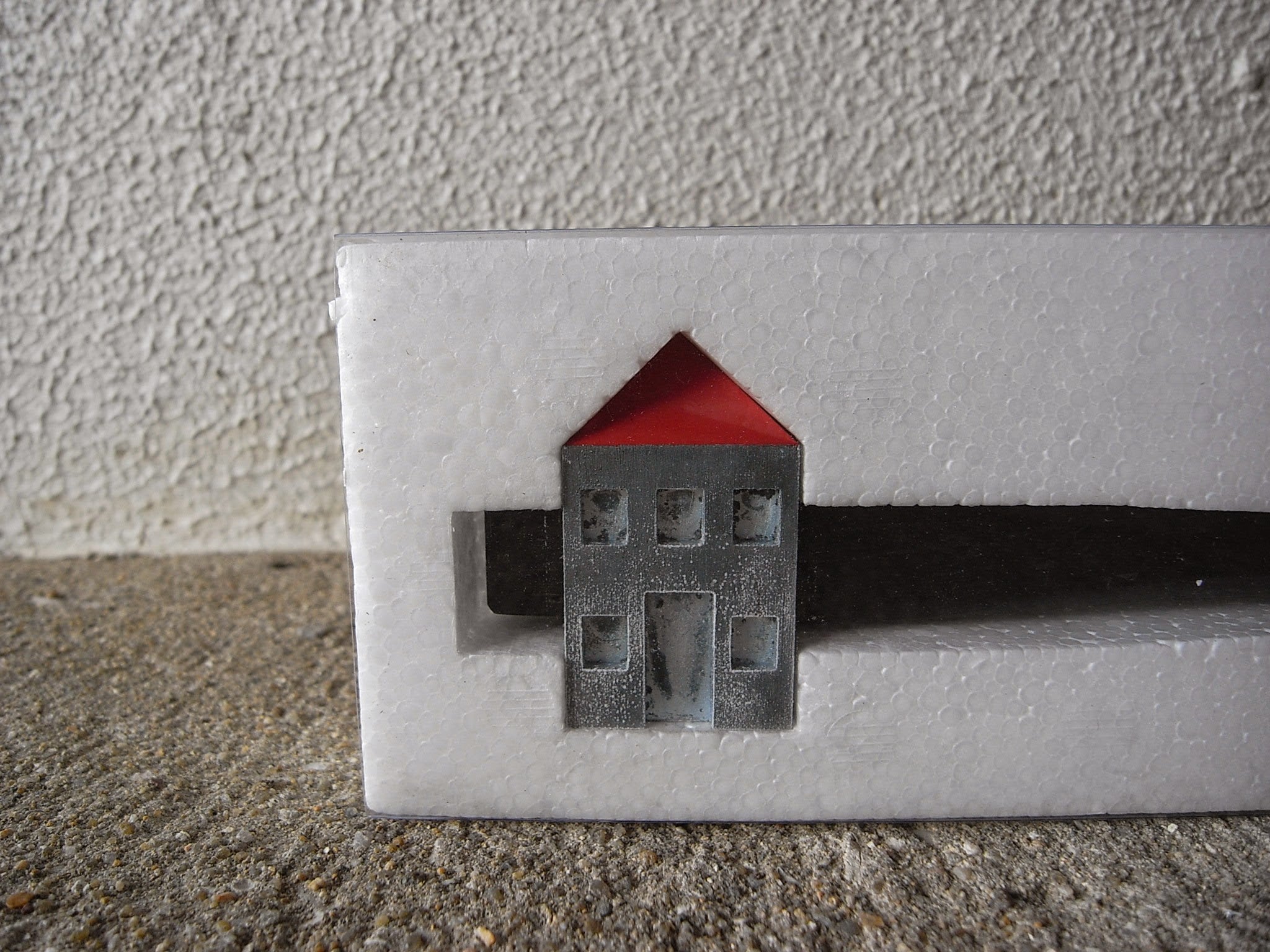 【希少・未使用】倉俣史朗 HAMMER HOUSE 赤屋根|幻のオリジナルアートピース/タイムスタジオ製