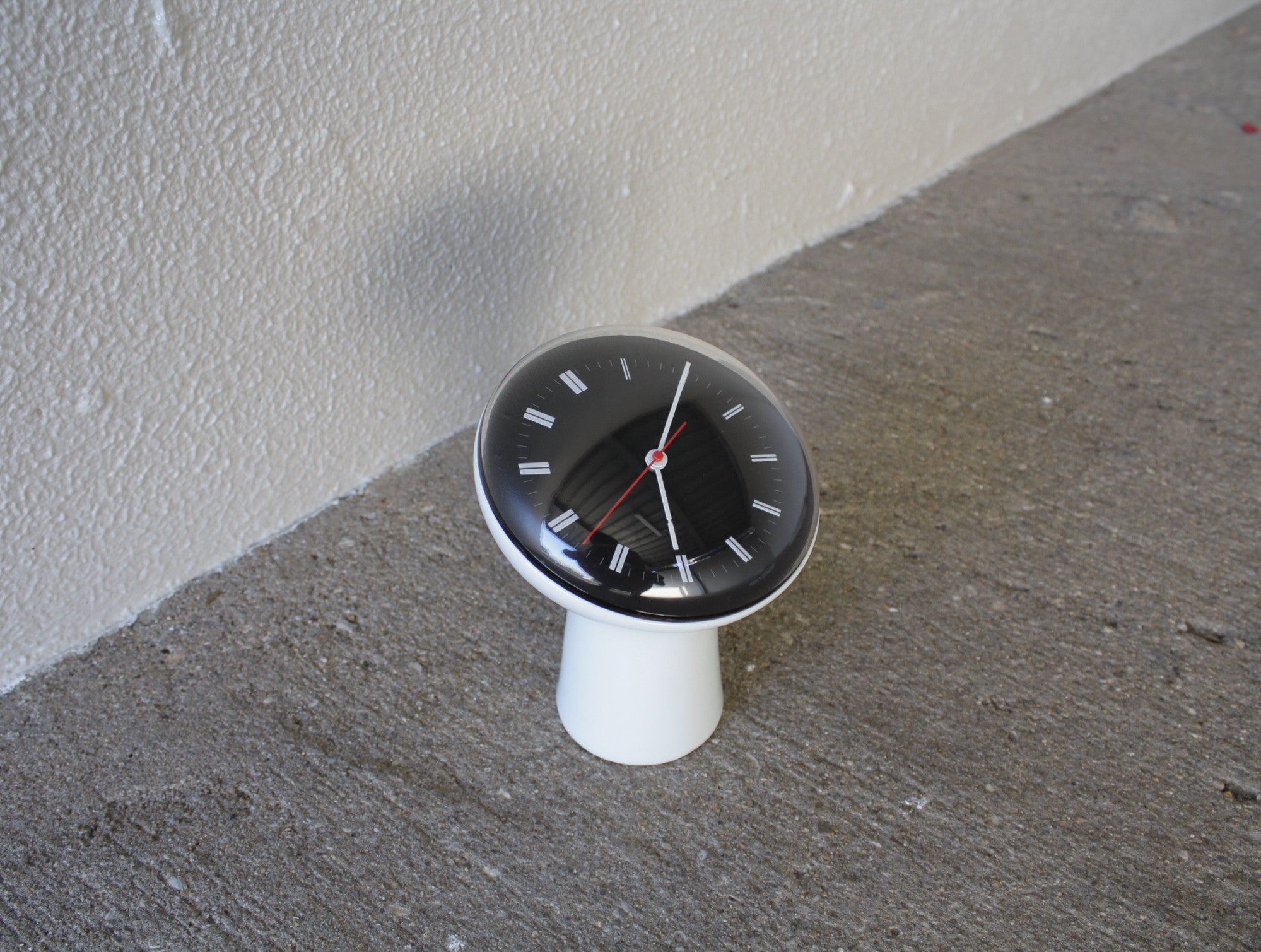 Angelo Mangiarotti Secticon デスククロック|アンジェロ・マンジャロッティによる造形時計|Klein & More