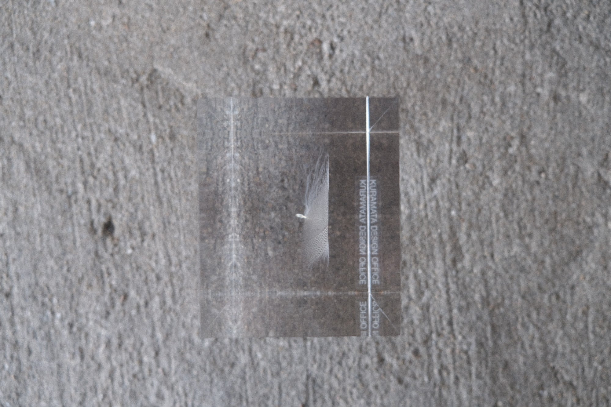 Shiro Kuramata Floating Feather(白) 倉俣史朗 アクリル シール付