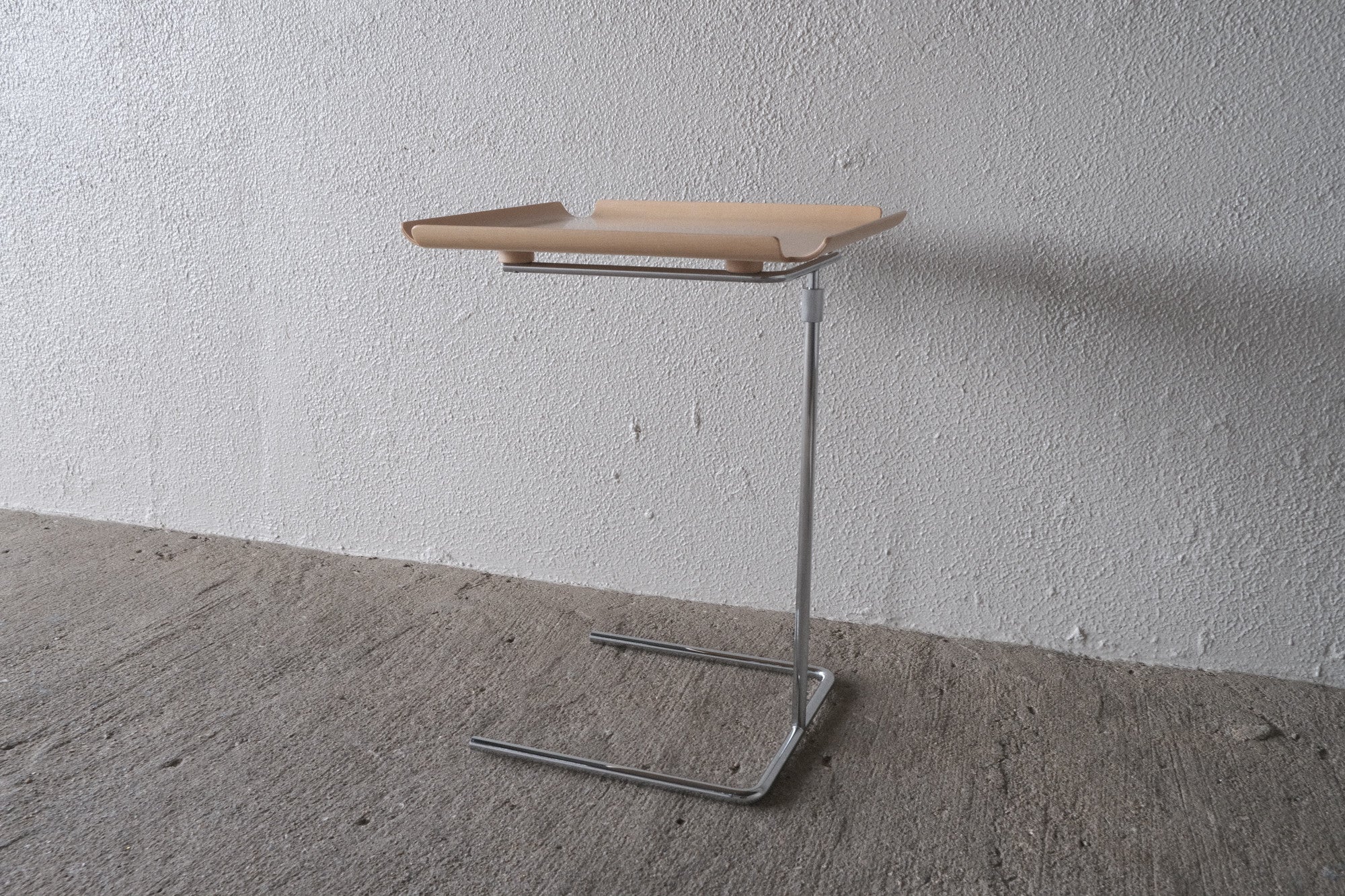 ジョージ・ネルソン トレーテーブル|Herman Miller|ナチュラル色・昇降式・2012年製