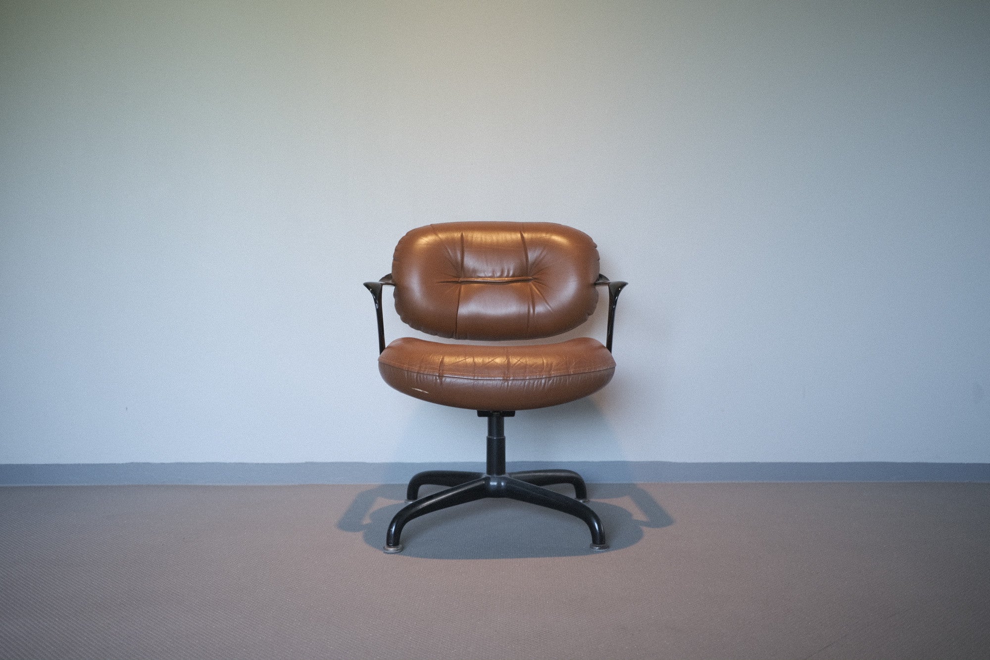 Bruce Hannah & Andrew Model 2328 chair Knoll international ノール インターナショ –  Helvetica