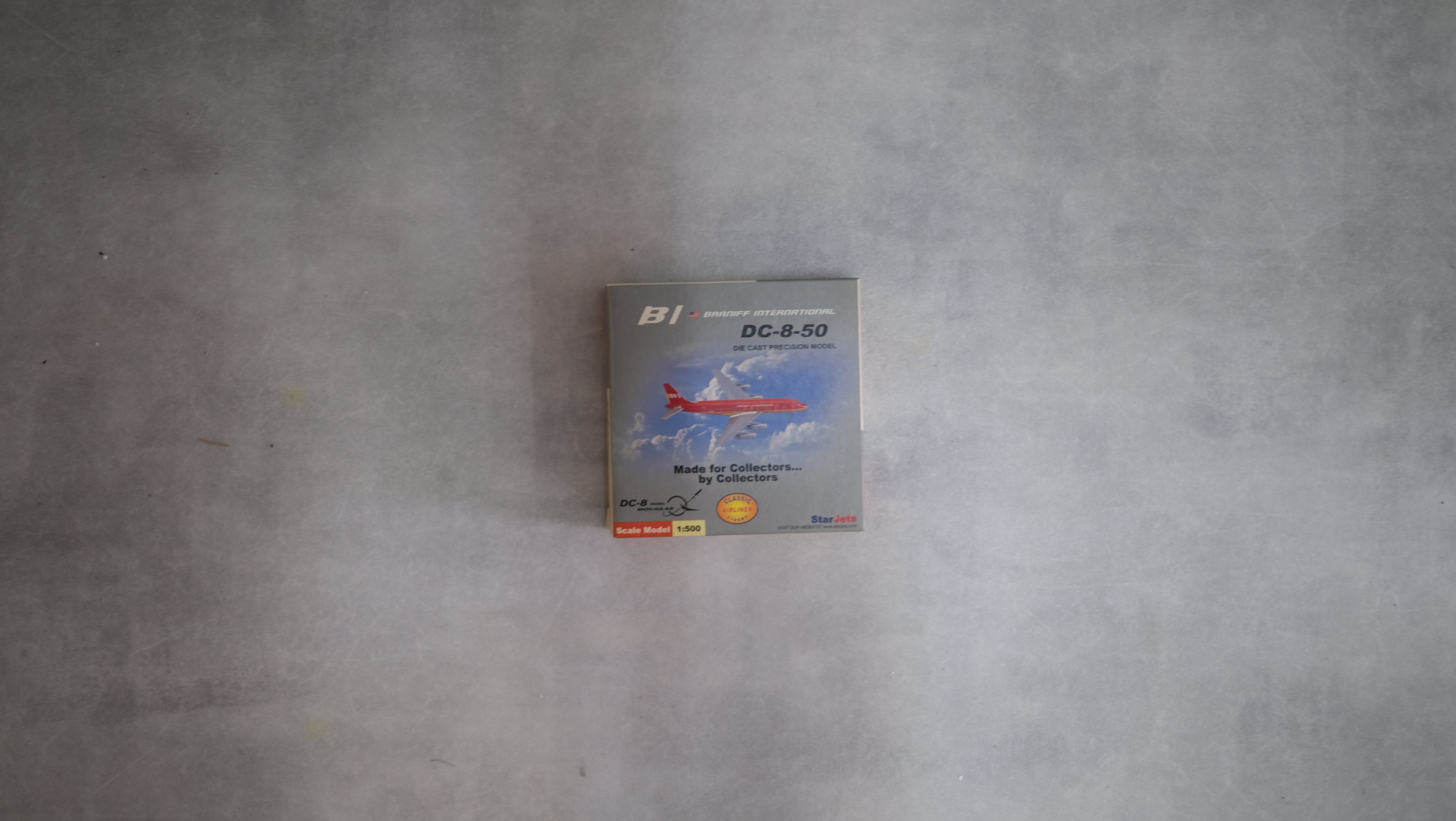 模型飛行機 BRANIFF INTERNATIONAL ブラニフ航空［赤］StarJets DC-8-50 1:500