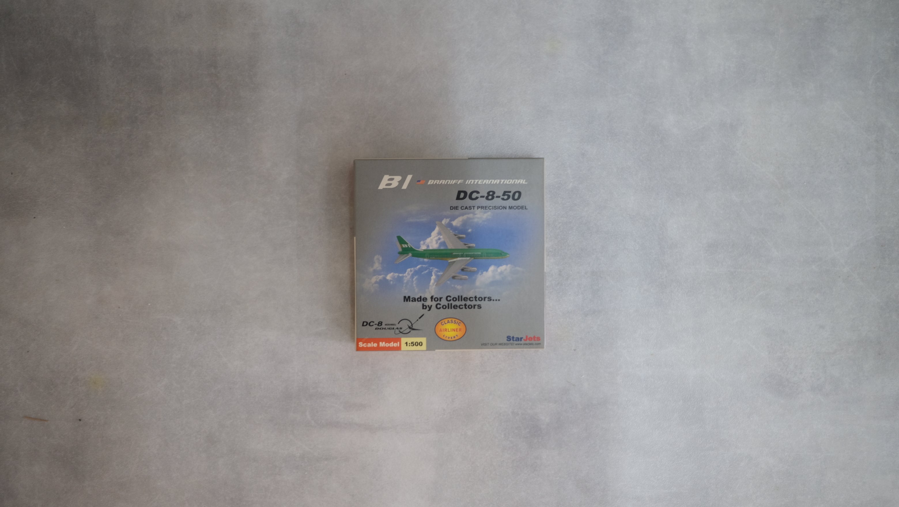 模型飛行機 BRANIFF INTERNATIONAL ブラニフ航空［グリーン］StarJets DC-8-50 1:500