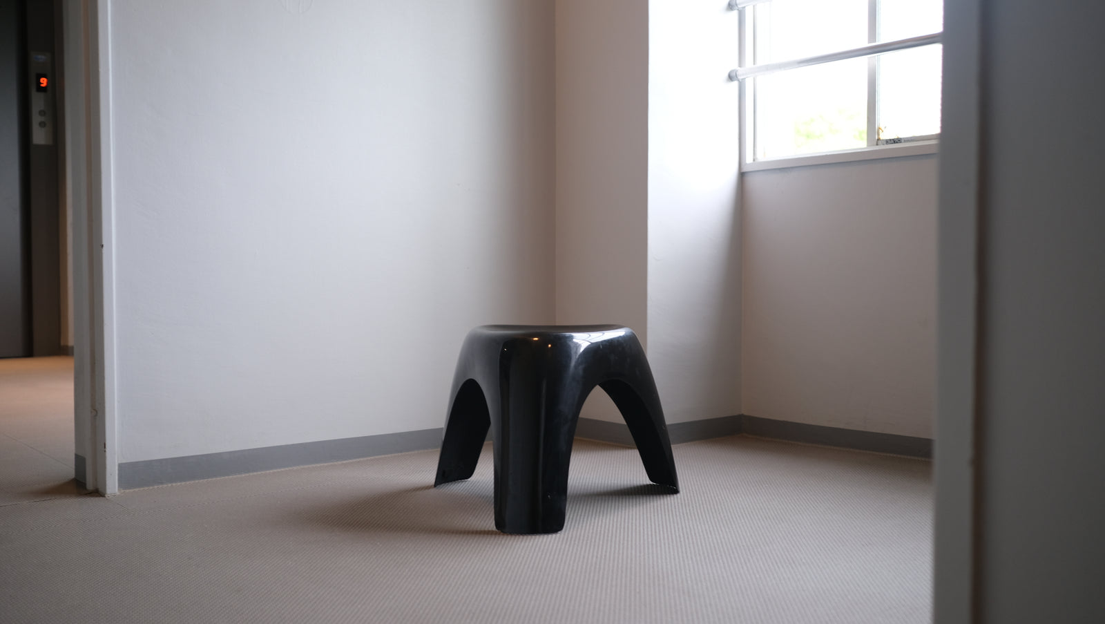 希少】柳宗理 エレファントスツール Elephant Stool ハビタ Habita Chair Yanagi Sori 黒 ブラック –  Helvetica