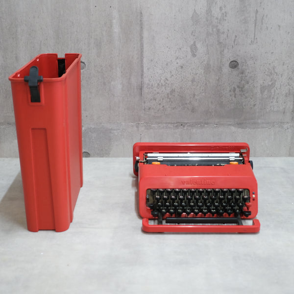 オリベッティ olivetti バレンタイン Valentine タイプライター 赤い 