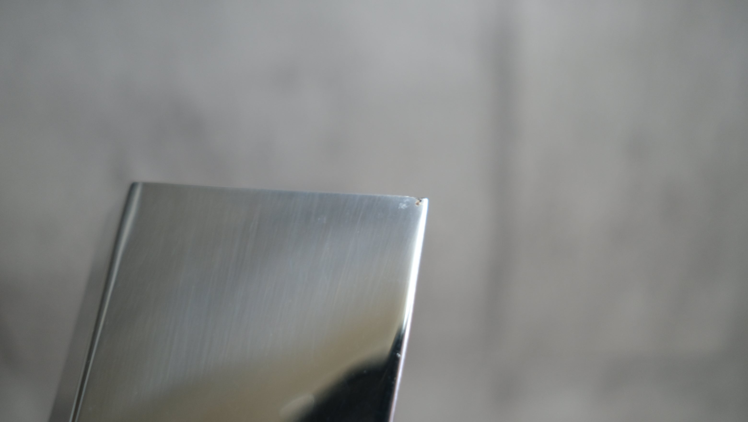 ALESSI アレッシィ 花瓶 Zaha Hadid アンビルトの女王 ザハ・ハディド Crevasse シルバー