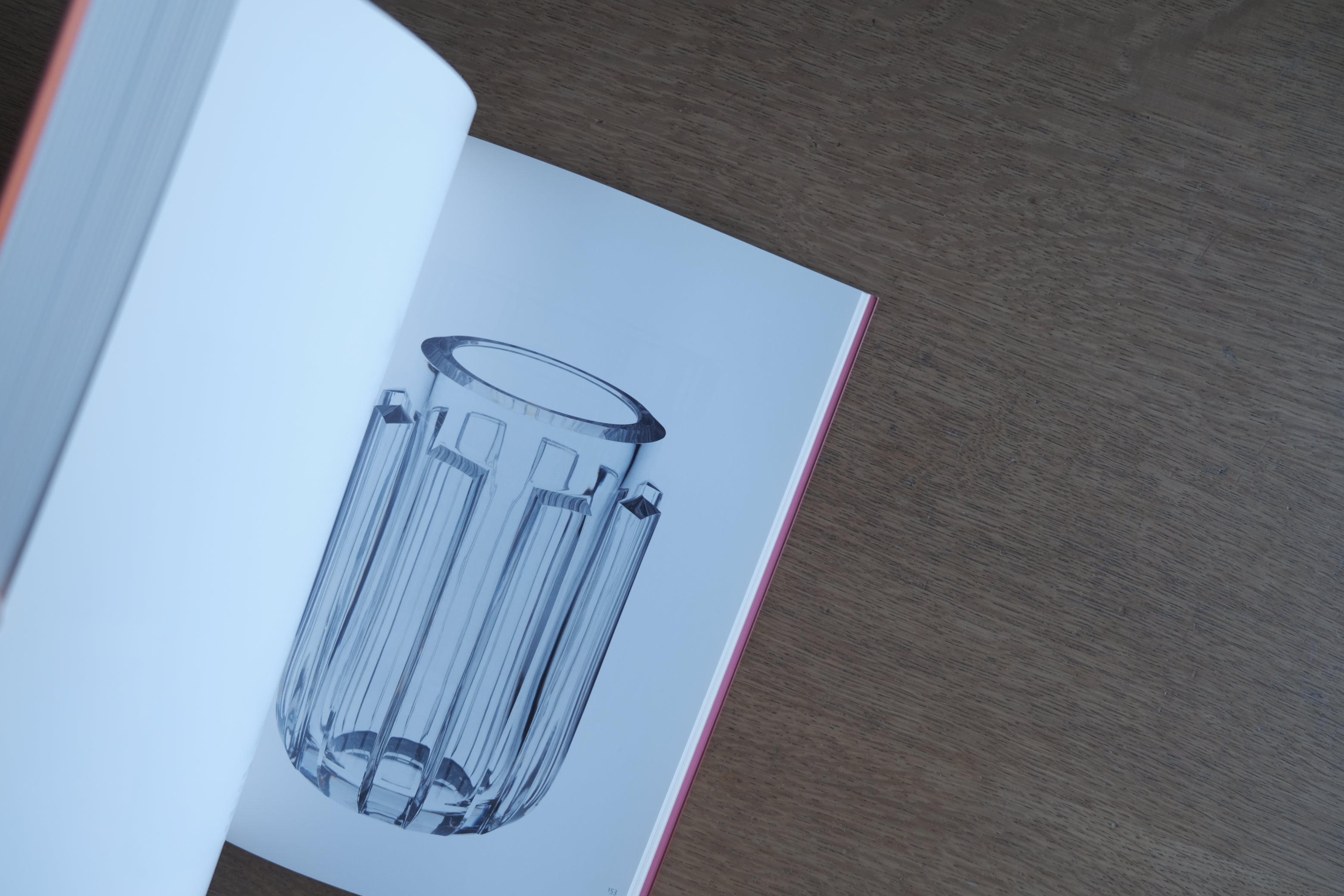 永遠のきらめき バカラ展 図録｜BACCARAT｜公式展覧会カタログ｜ガラス工芸・ブランド史