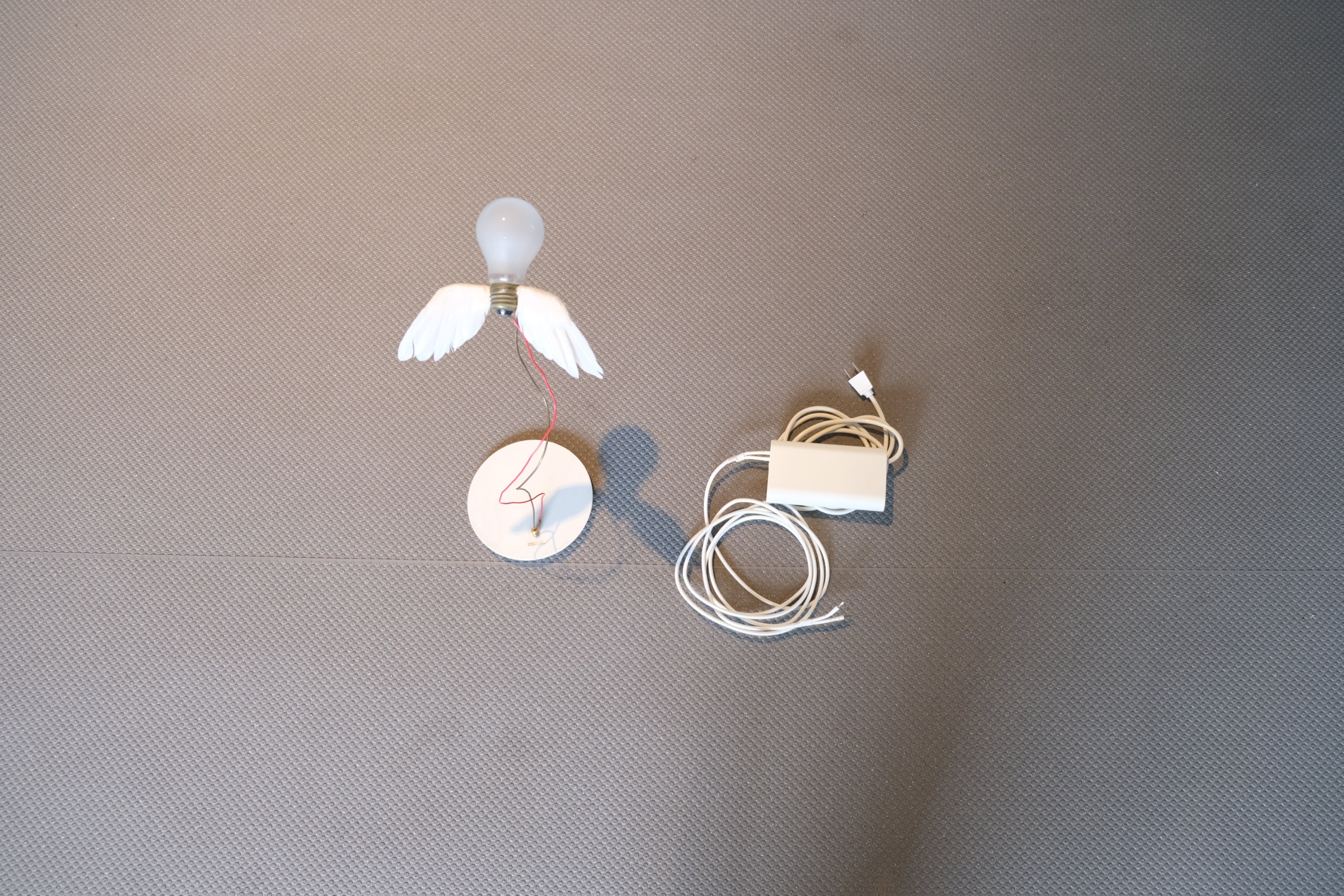 ［再入荷］インゴマウラー ルーチェリーノ ランプ 中古照明 羽のアート スタジオノイ INGO MAURER Lucellino Lamp Studio NOI