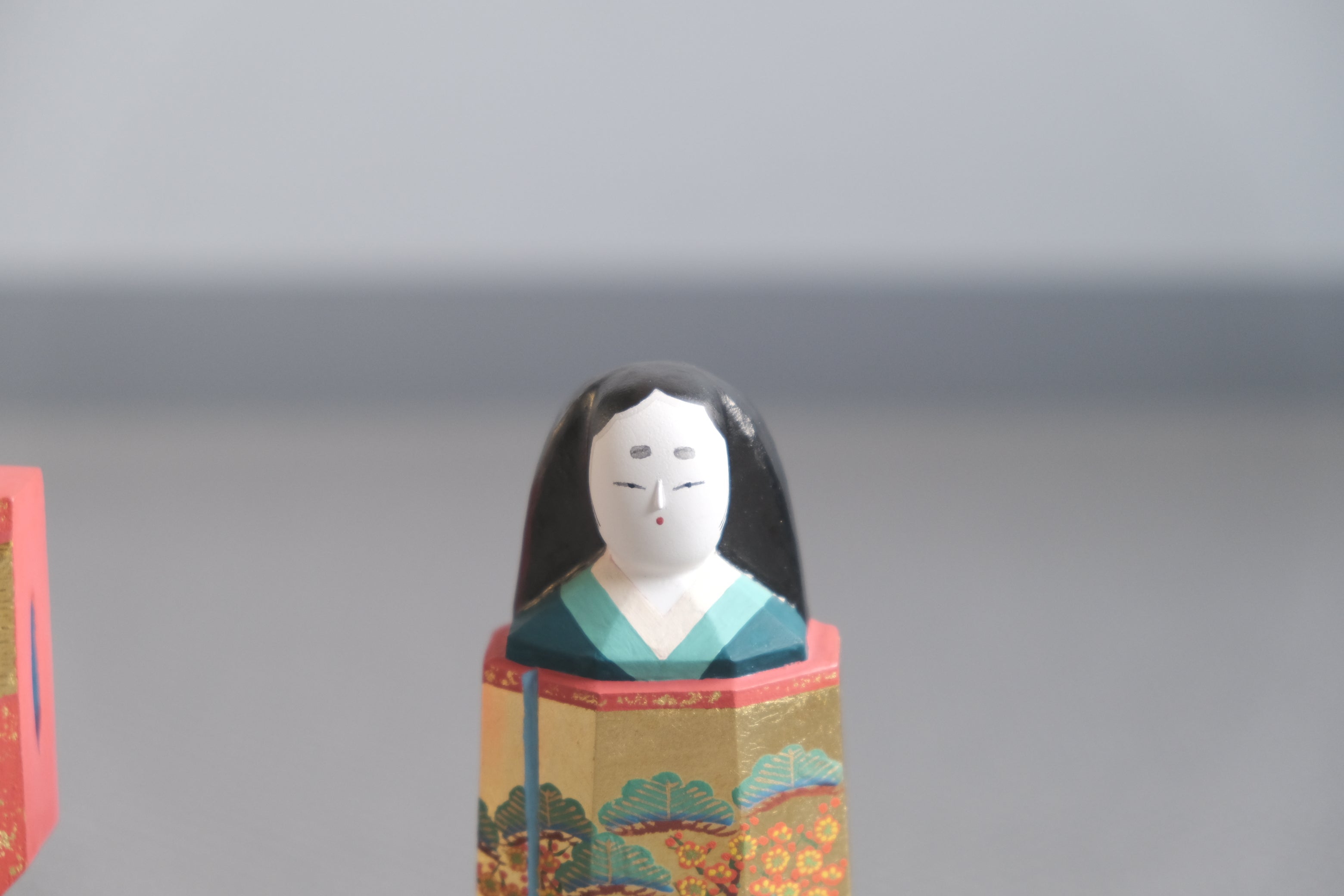 一刀彫 立雛（6号）大矢由造 作｜誠美堂・大人のため