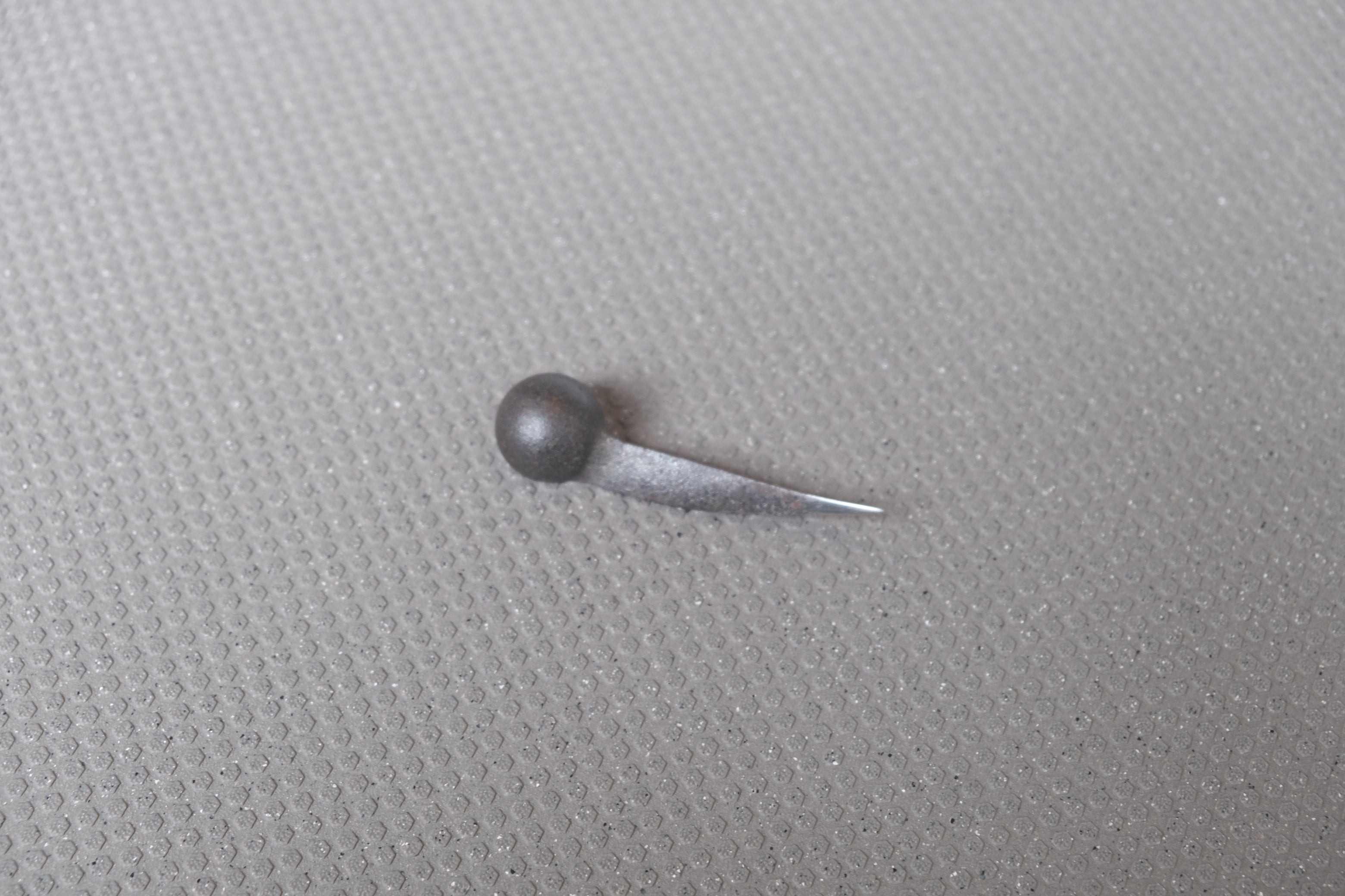 大嶽有一｜鉄の小品 彫刻作品《無題》｜1996年制作