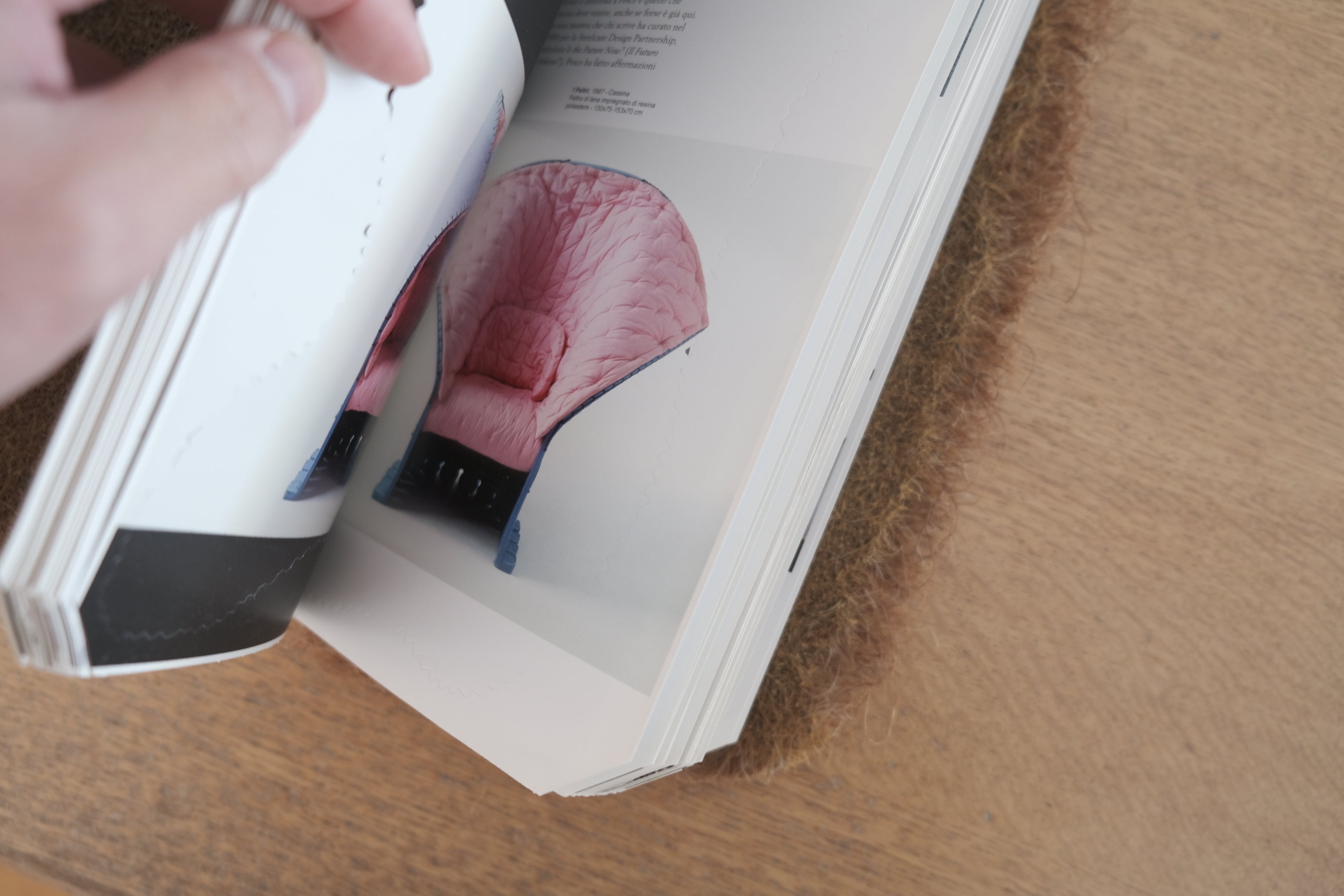 Gaetano Pesce: Il Rumore Del Tempo｜英語版｜装丁そのものが作品となるデザインモノグラフ