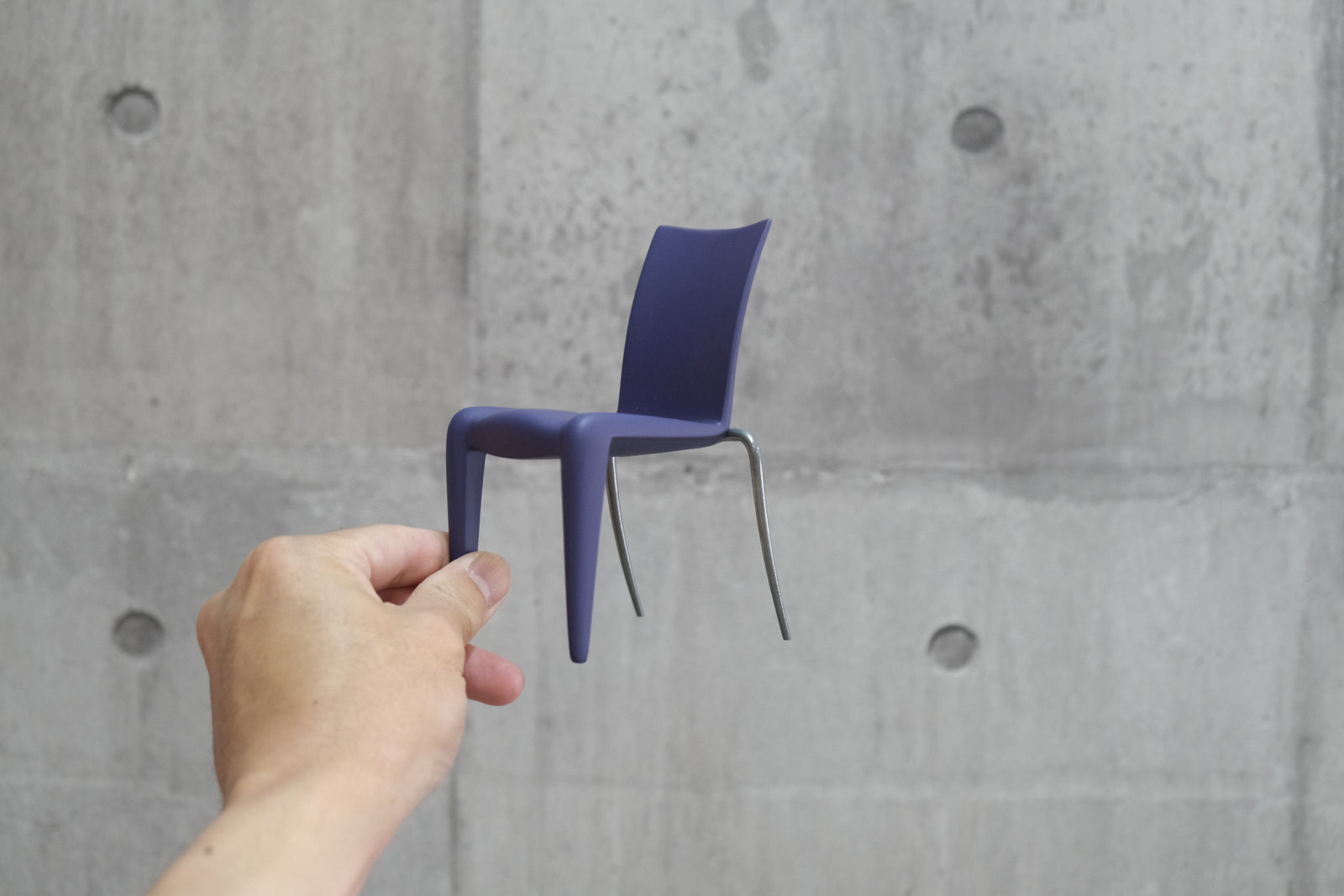 Philippe Starck Louis 20 miniture chair Vitra Design Museum フィリップ・スタルク –  Helvetica