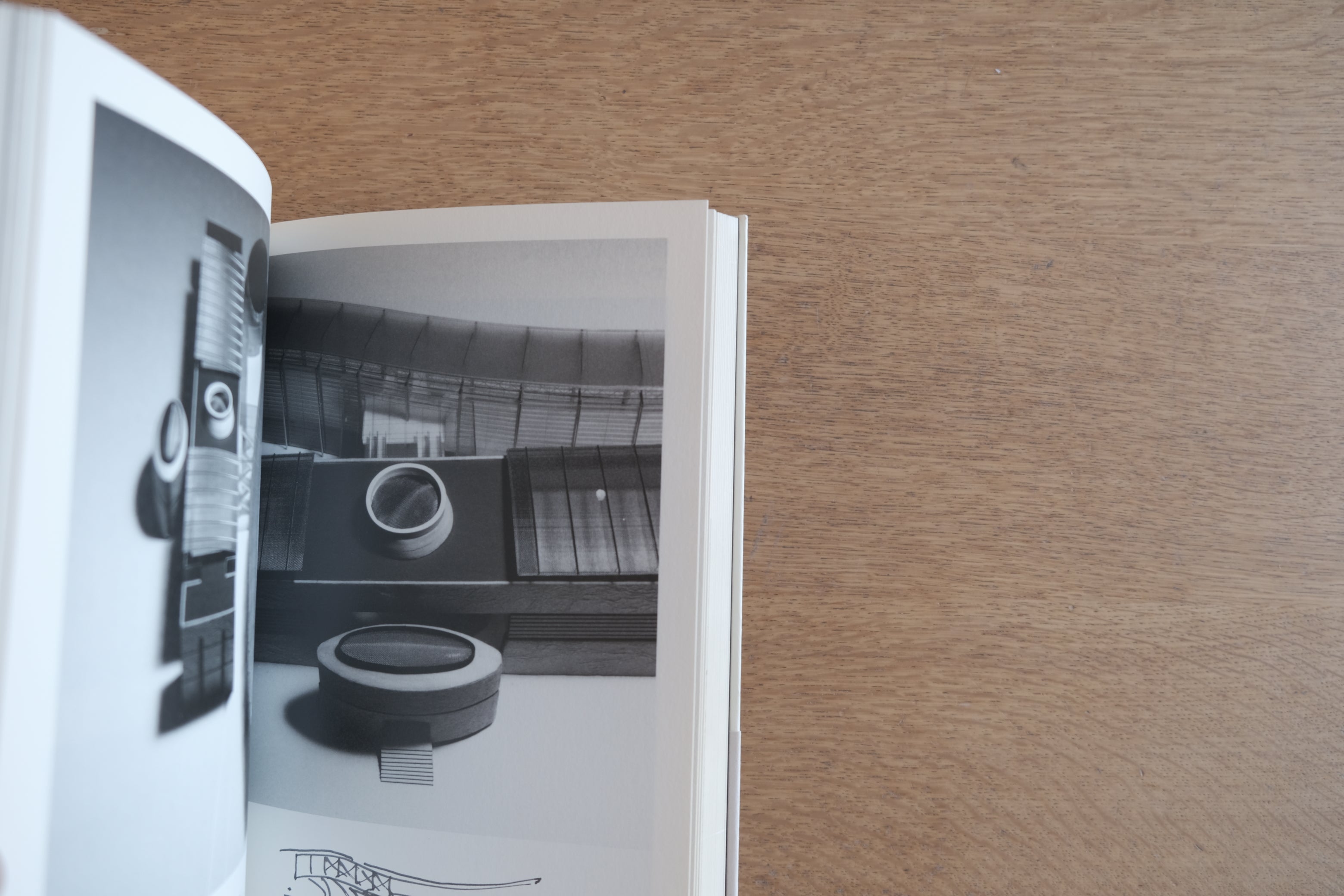 伊丹潤 JUN ITAMI 建築と絵画｜求龍堂 2002年｜建築作品集