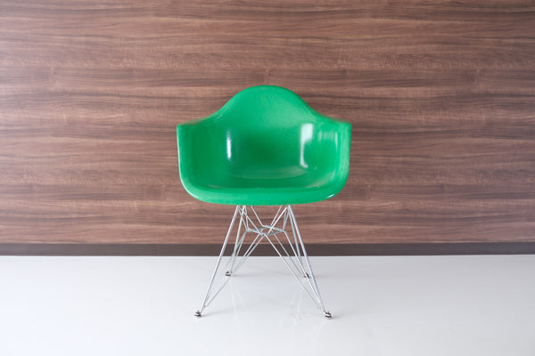 チャールズ&レイ・イームズ ファイバーグラス アームシェルチェア モダニカ 緑 Charles & Ray Eames MODERNICA Fiberglass Armshell Chair green