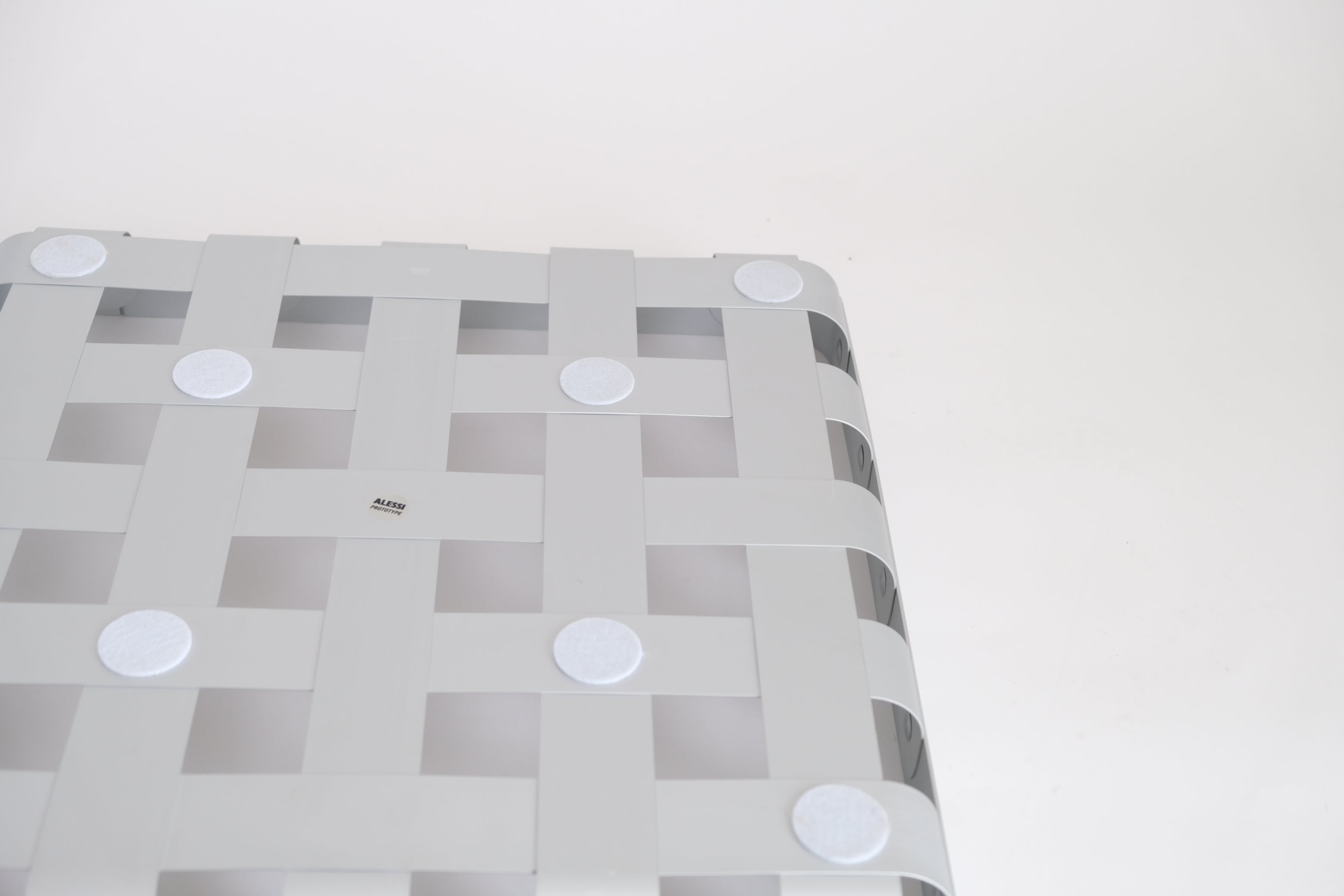 【プロトタイプ】CrissCross バスケット［シルバー］｜Eero Aarnio × ALESSI 試作モデル