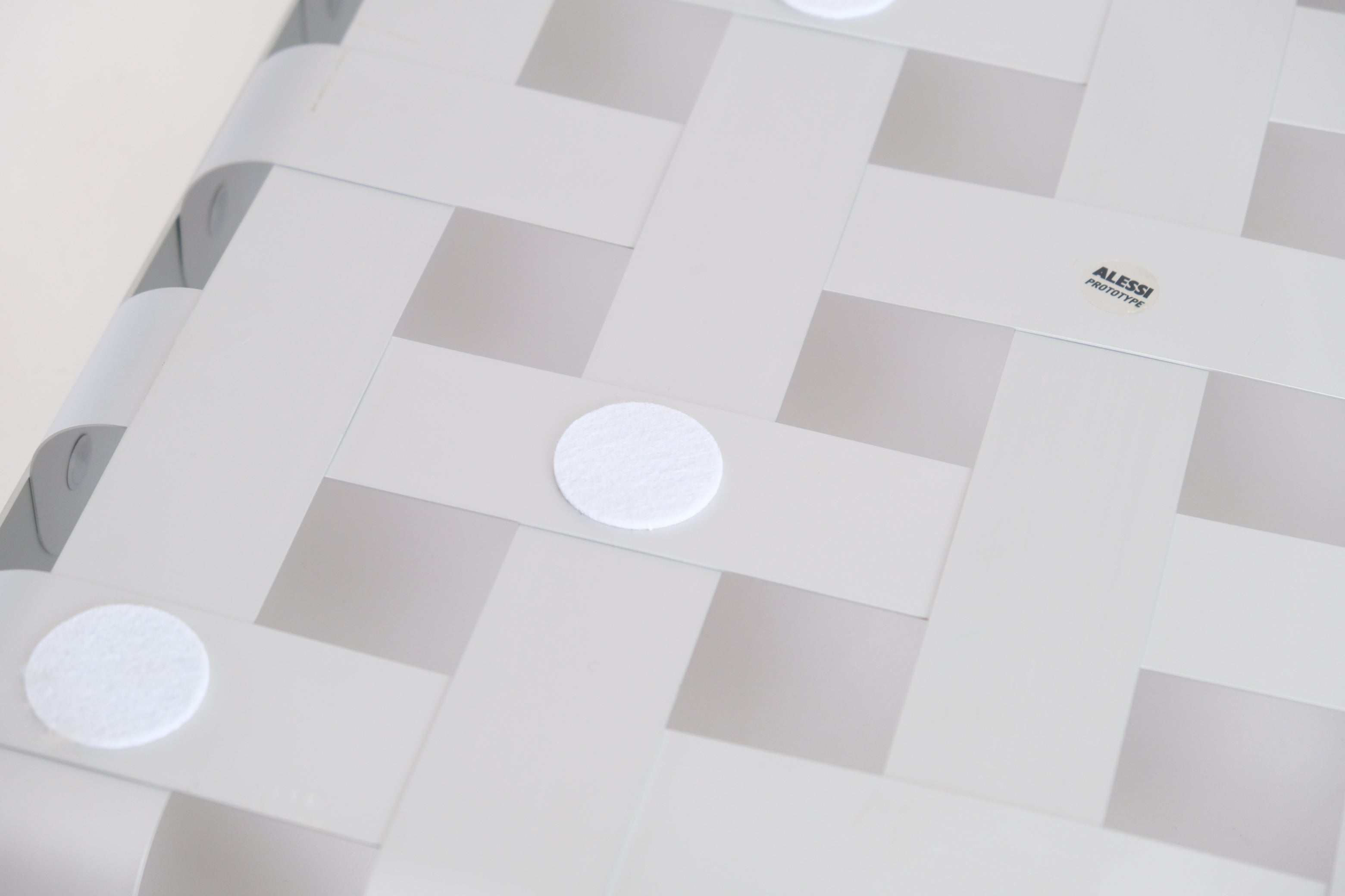 【プロトタイプ】CrissCross バスケット［シルバー］｜Eero Aarnio × ALESSI 試作モデル