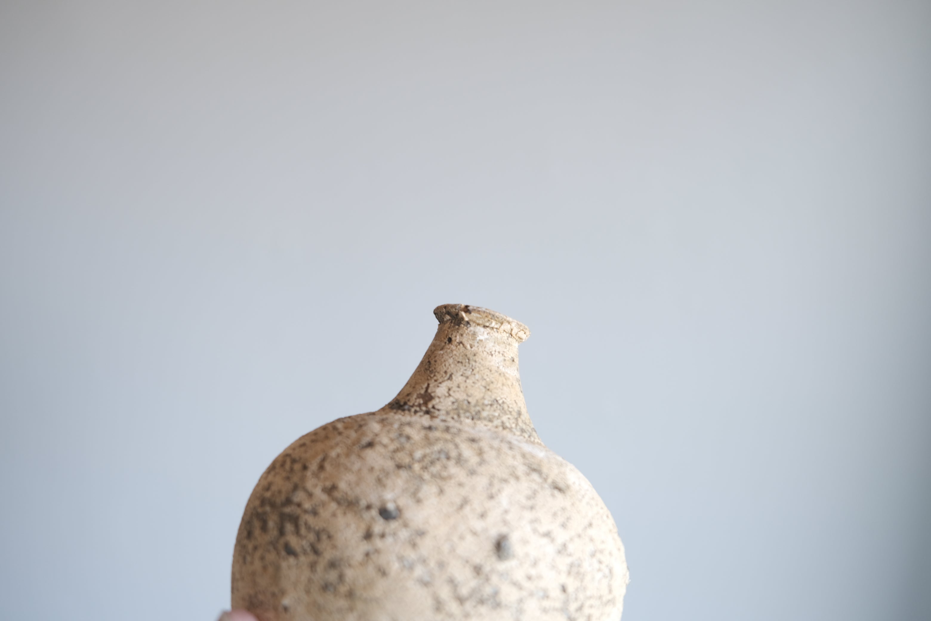 伊藤正 一輪挿し 花器｜虫喰い肌の小壺 岩手作家 現代陶芸