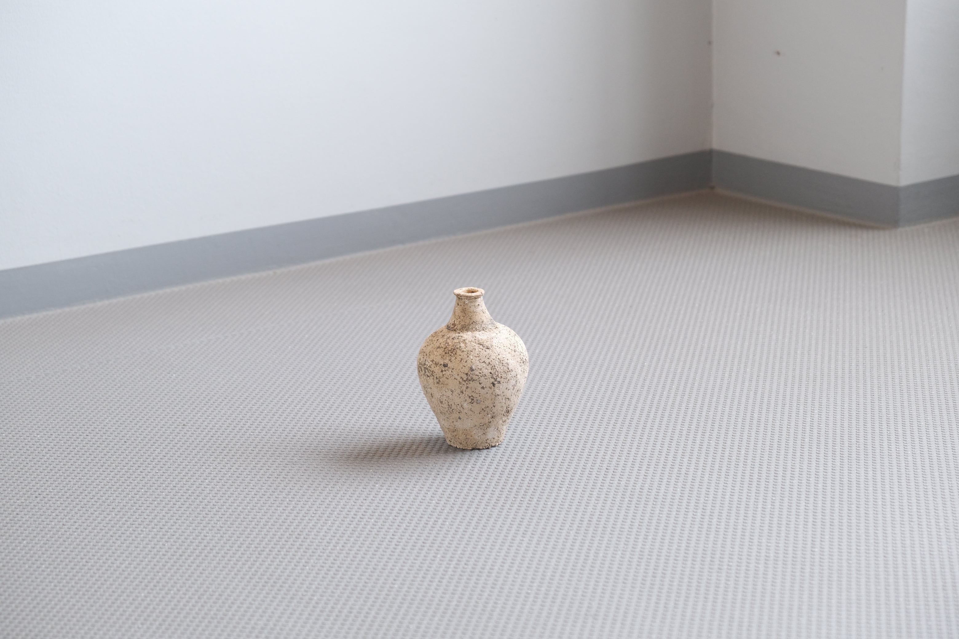 伊藤正 一輪挿し 花器｜虫喰い肌の小壺 岩手作家 現代陶芸