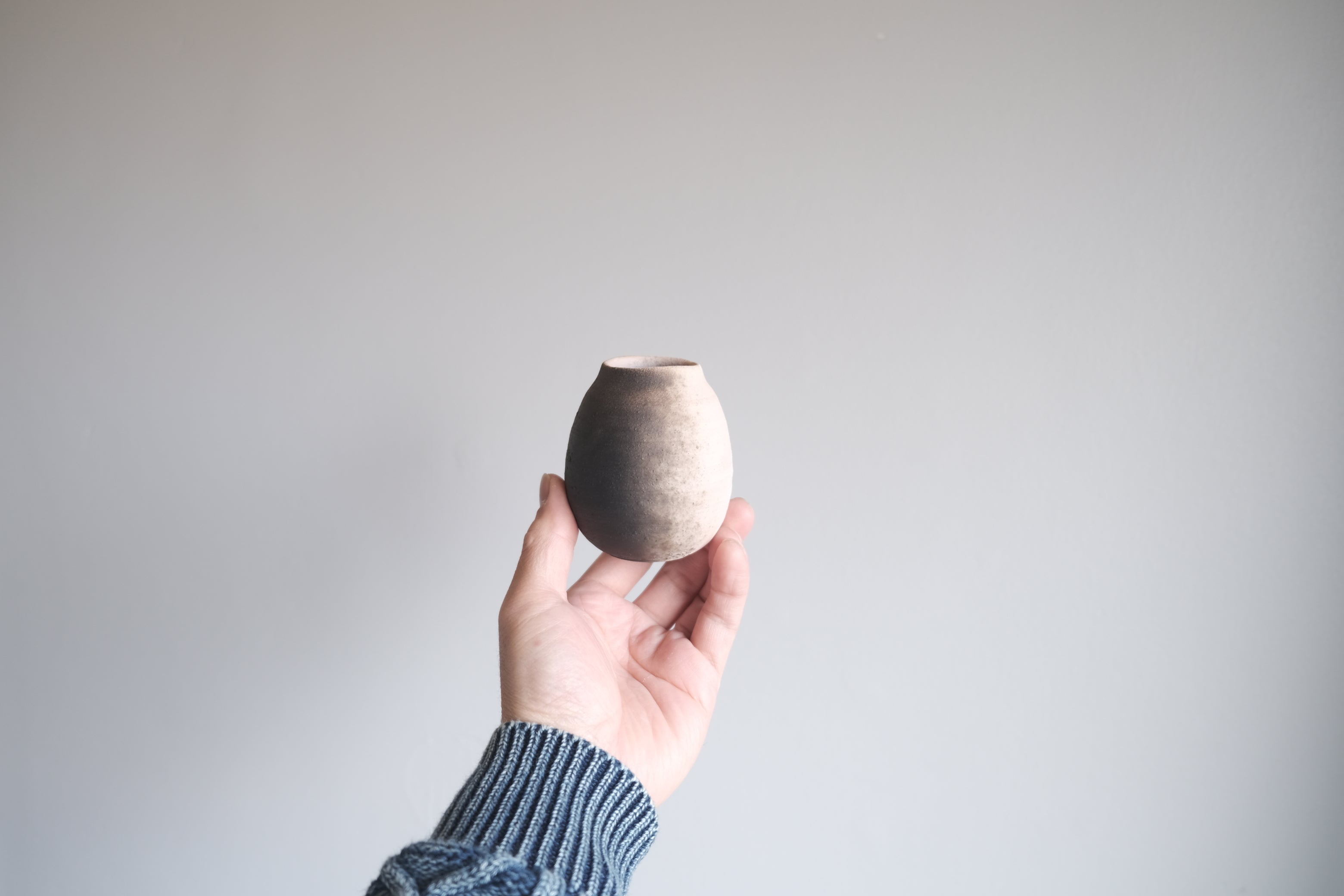 棚橋祐介｜初期作品 小壺（径約6cm）窯印あり｜陶器 オブジェ